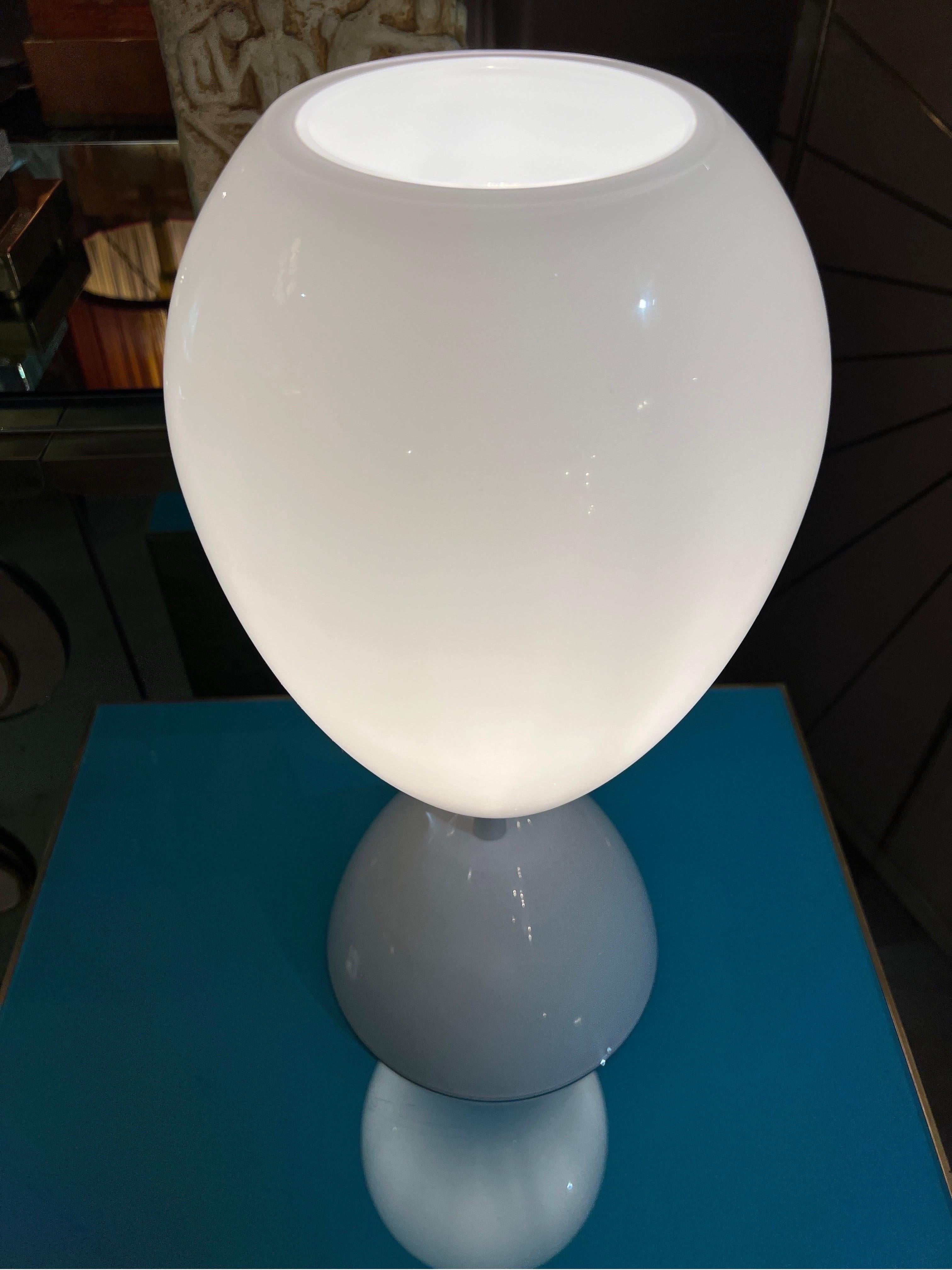 Pair of White Murano Glass Hourglass Table Lamps, 1950s 7