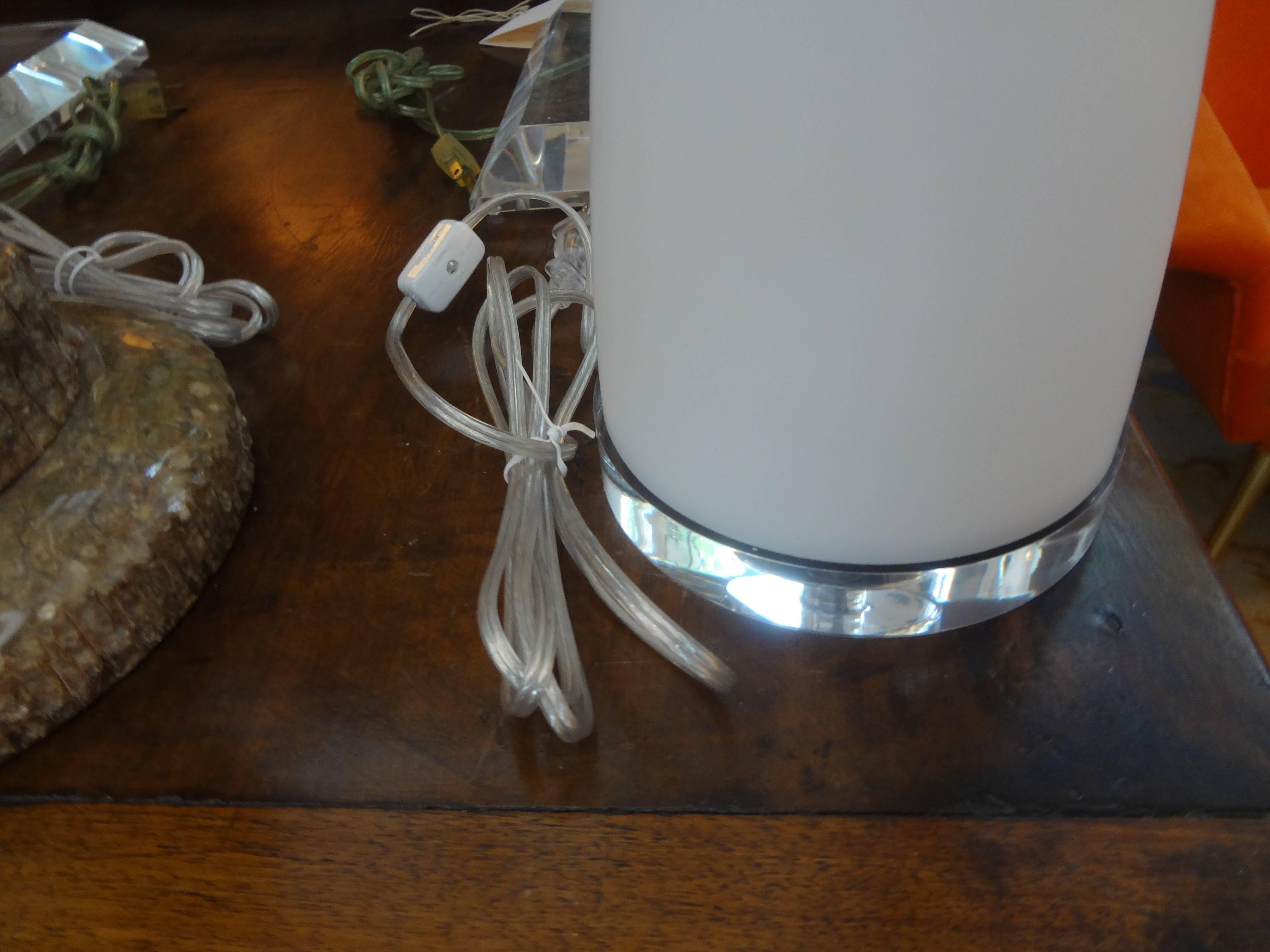 Pair of White Murano Glass Lamps Attributed to Vetri In Good Condition In Houston, TX