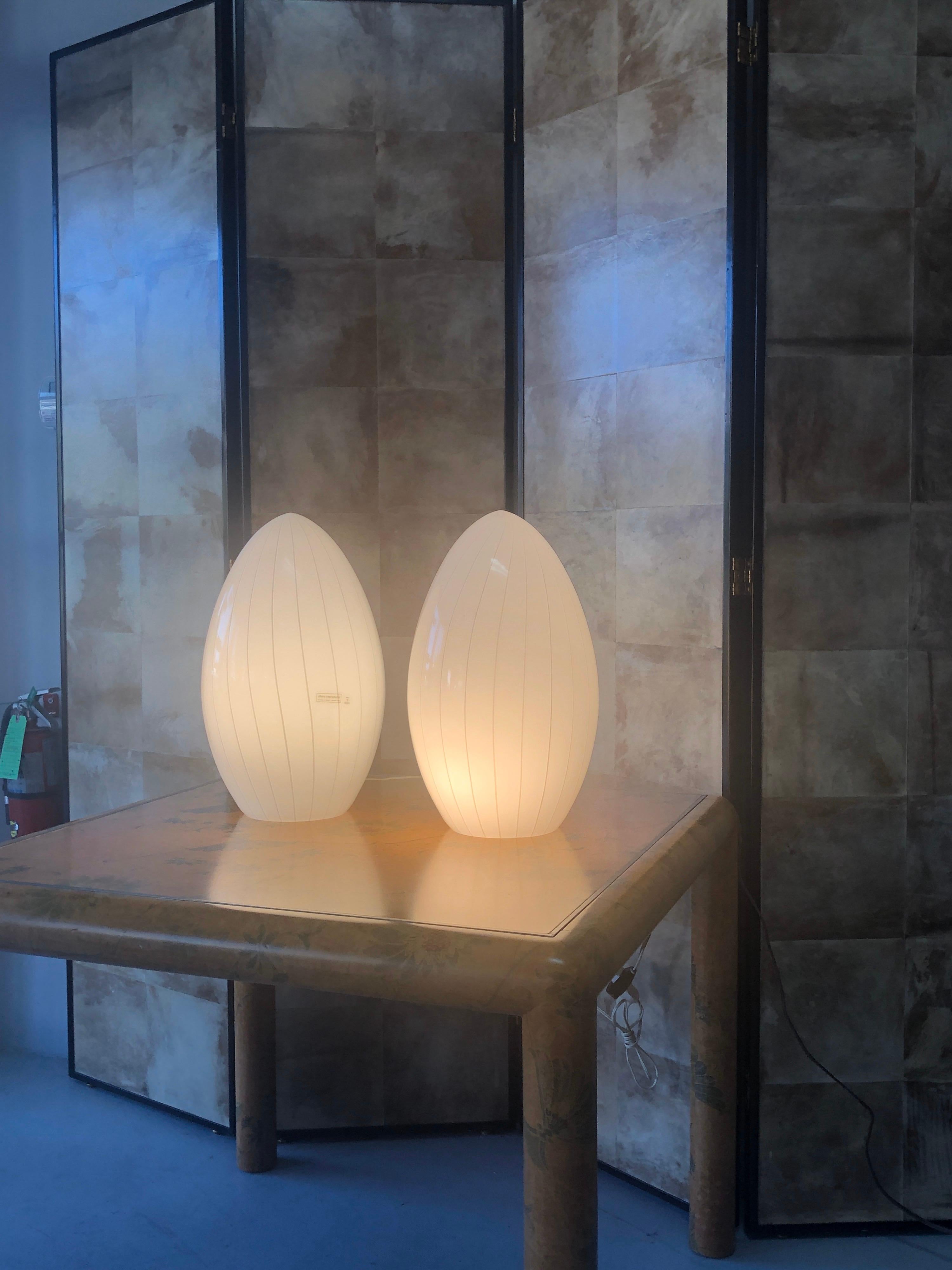 Late 20th Century Pair of White Murano Ovoid Table Lamps by Effetre International, 1980s