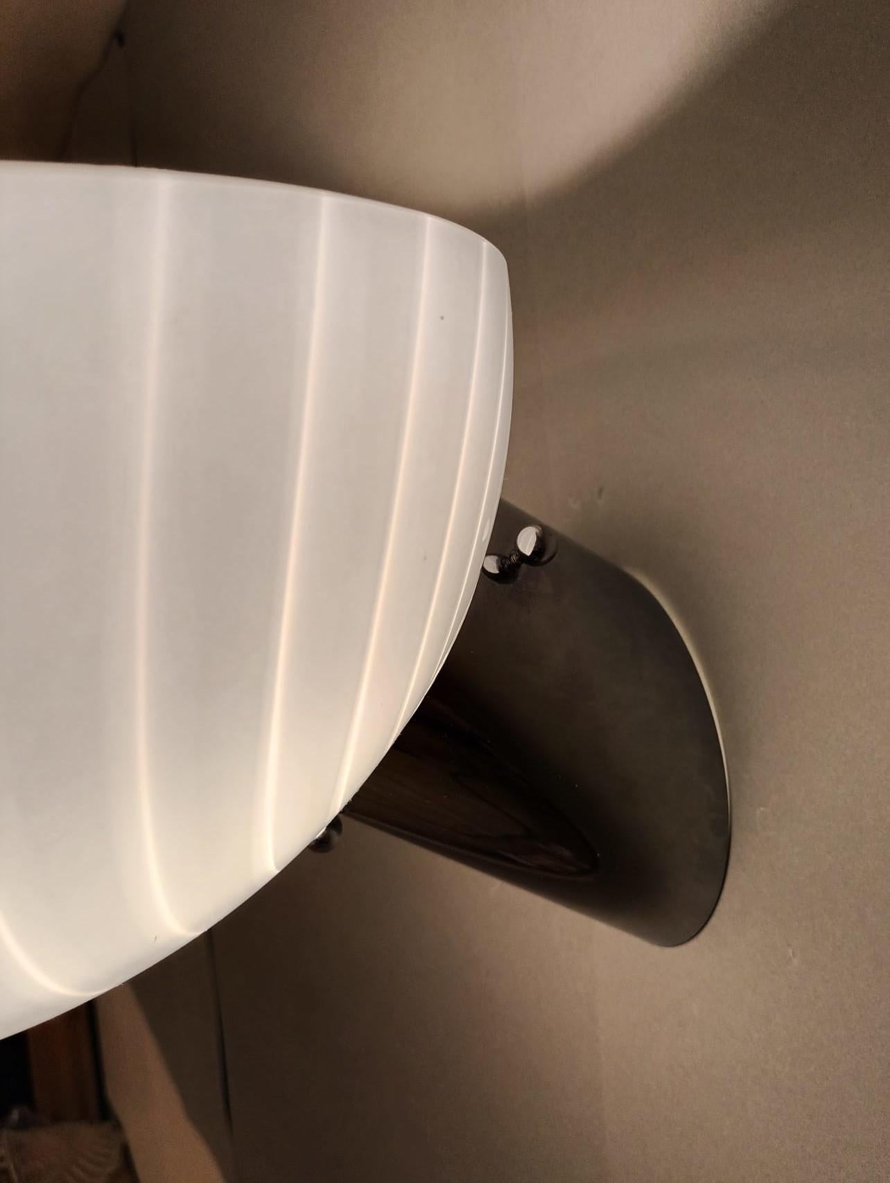 Paire d'appliques lumineuses de Murano blanches, 6 paires disponibles en vente 3