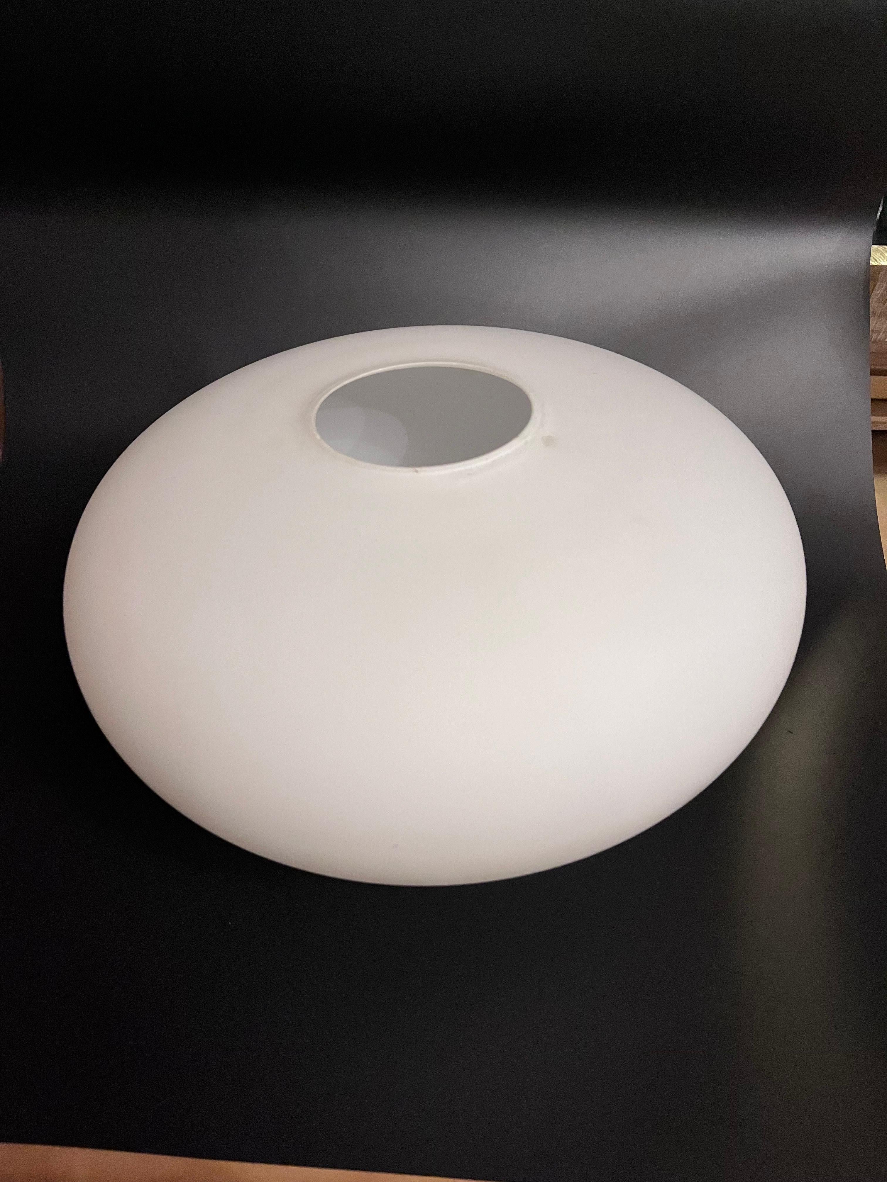 Paire de lampes de table champignon blanches de la Laurel Lamp Co. des années 1960 en vente 2