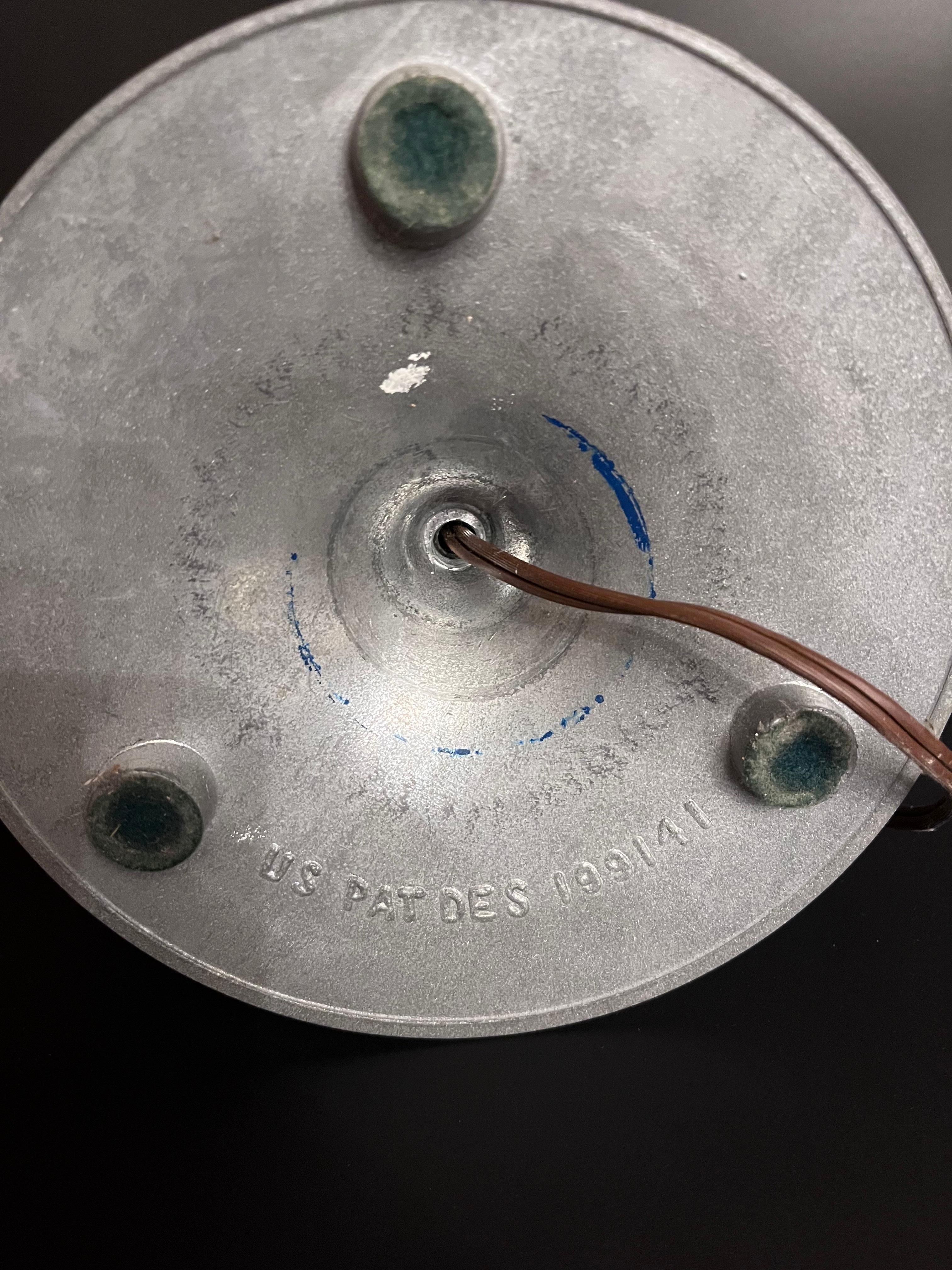 Paire de lampes de table champignon blanches de la Laurel Lamp Co. des années 1960 en vente 1