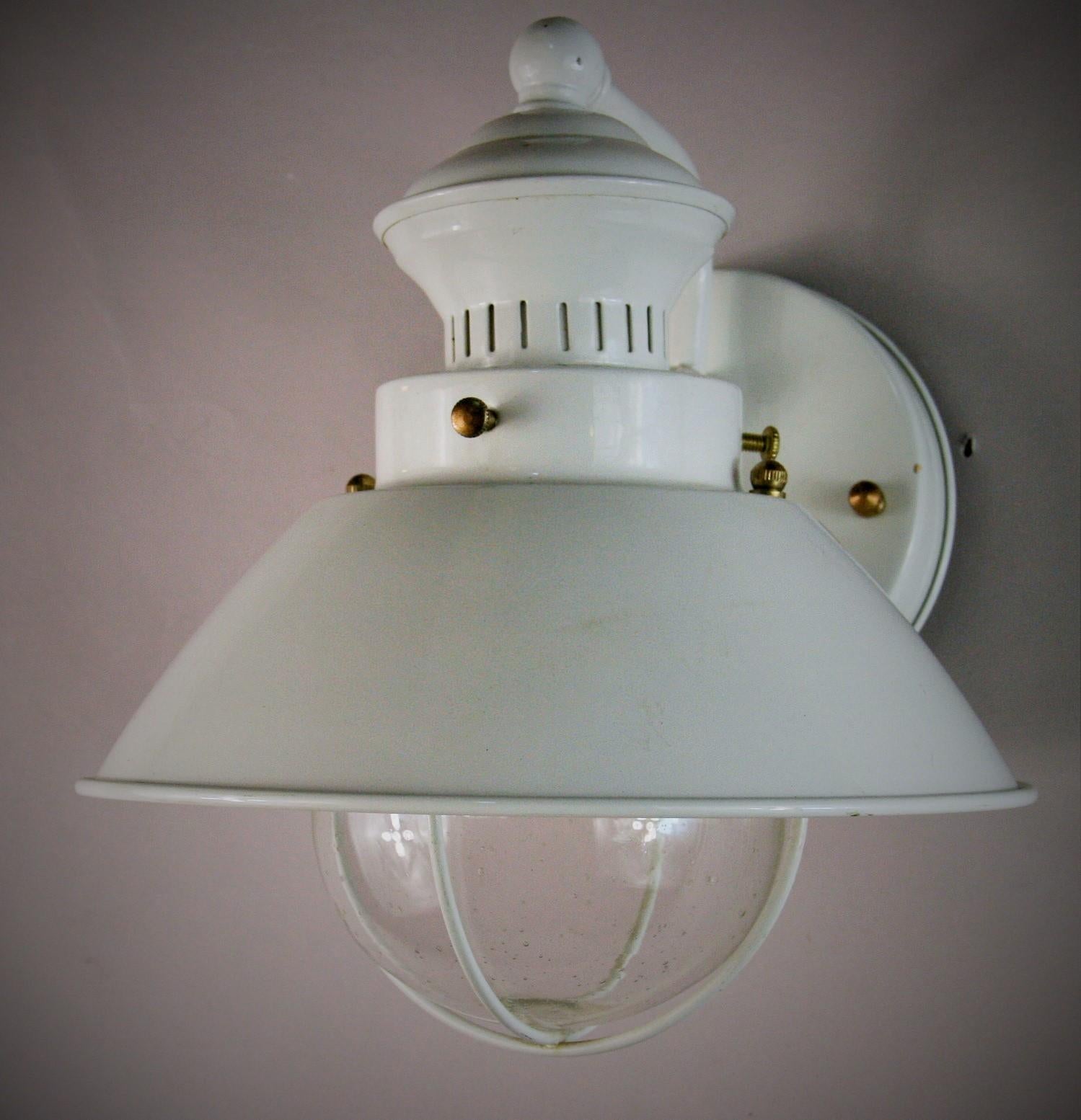 Pair of White Nautical Lantern Sconces In Good Condition For Sale In Douglas Manor, NY