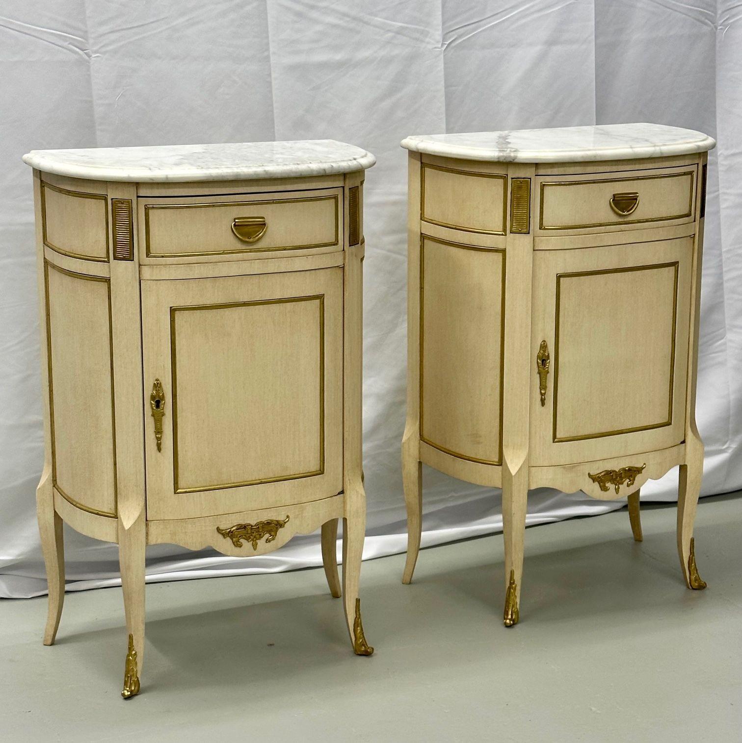 Hollywood Regency Pair of White Nightstand or End Tables / Side Tables, Demi Lune, Louis XV Style For Sale