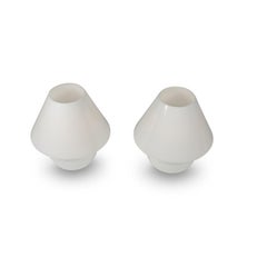 Paire de lampes en opaline blanche, années 1990