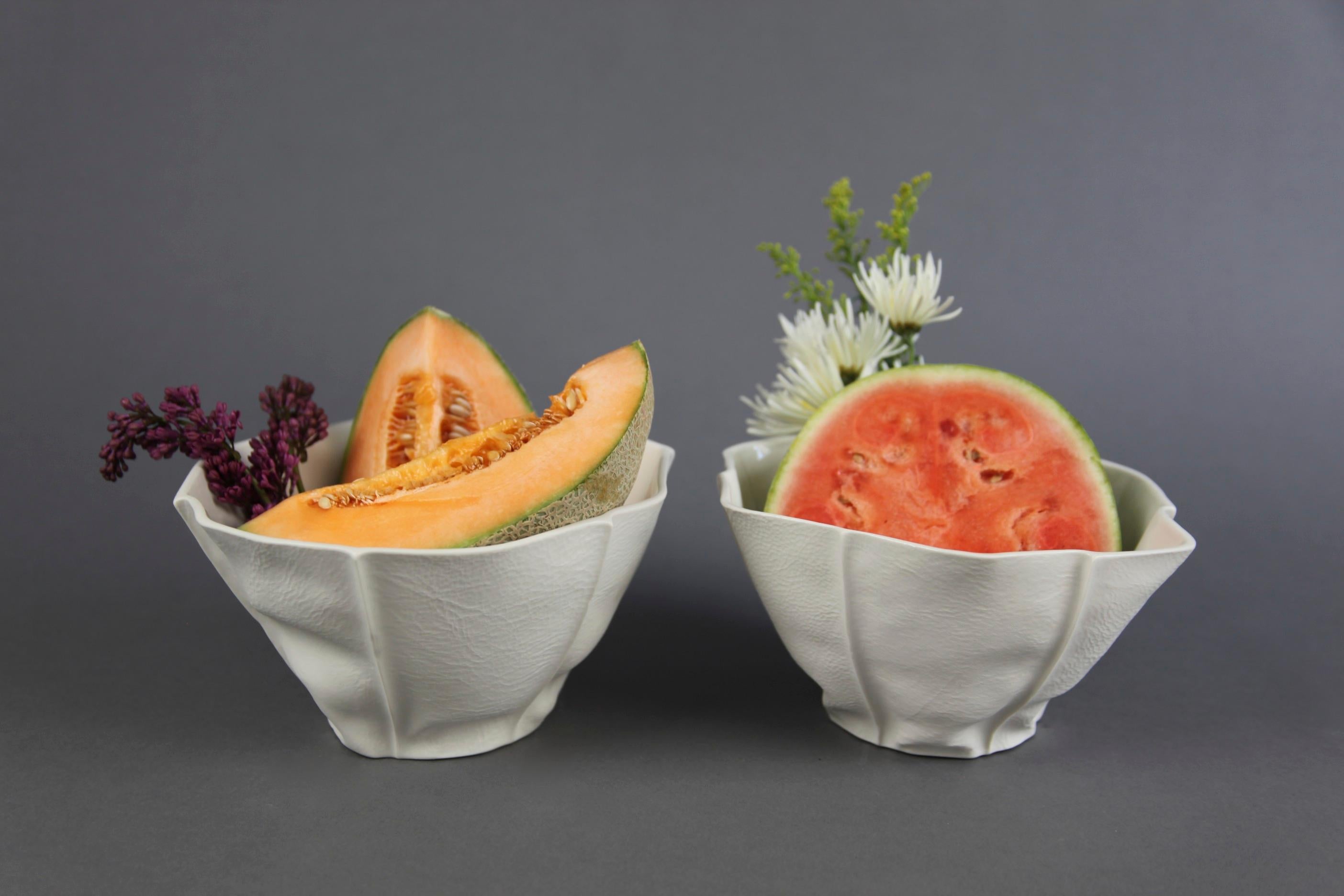 Pair of White Organic Porcelain Kawa Bowls, Leather Cast Ceramic Centerpiece For Sale 3