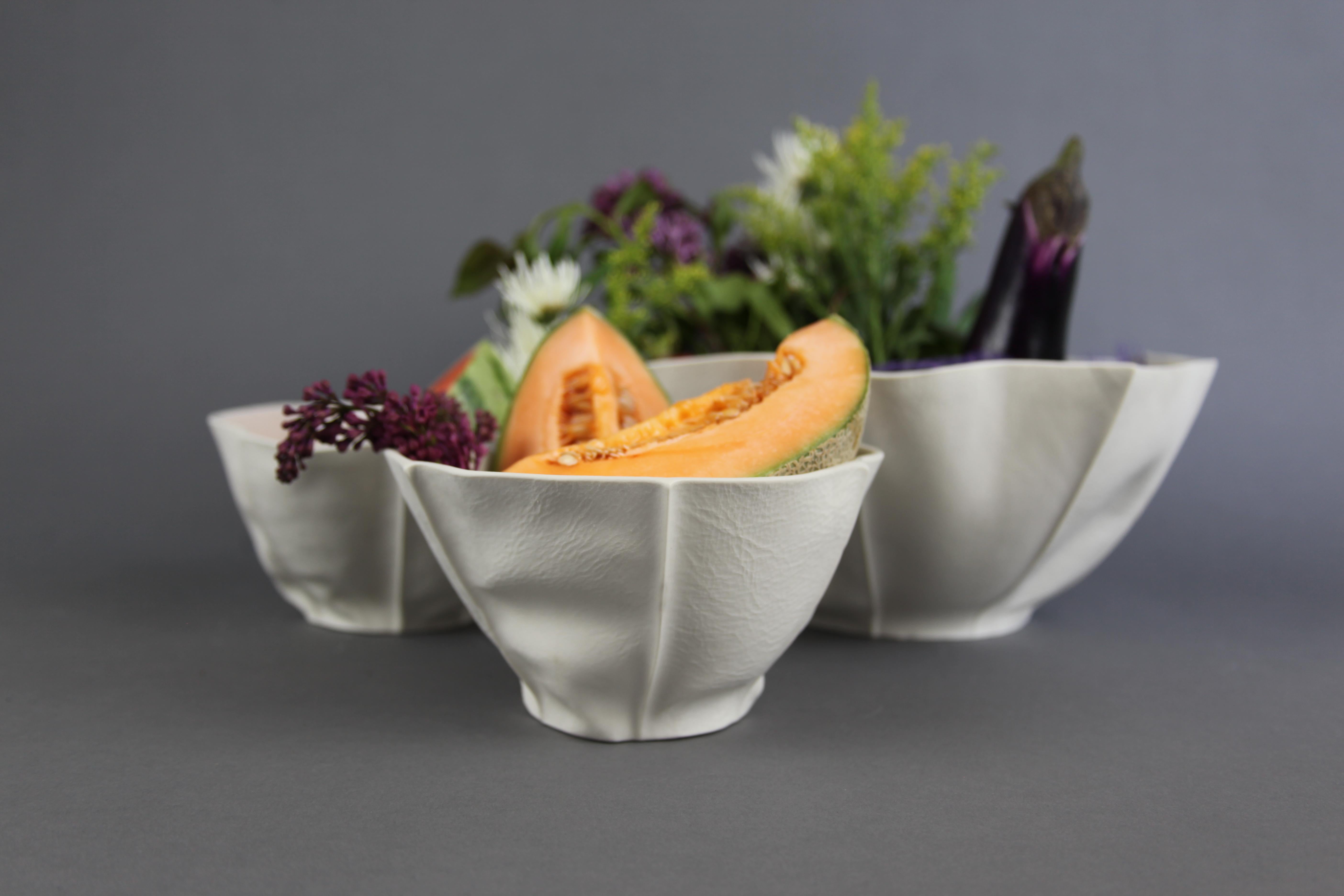 Glazed Pair of White Organic Porcelain Kawa Bowls, Leather Cast Ceramic Centerpiece For Sale