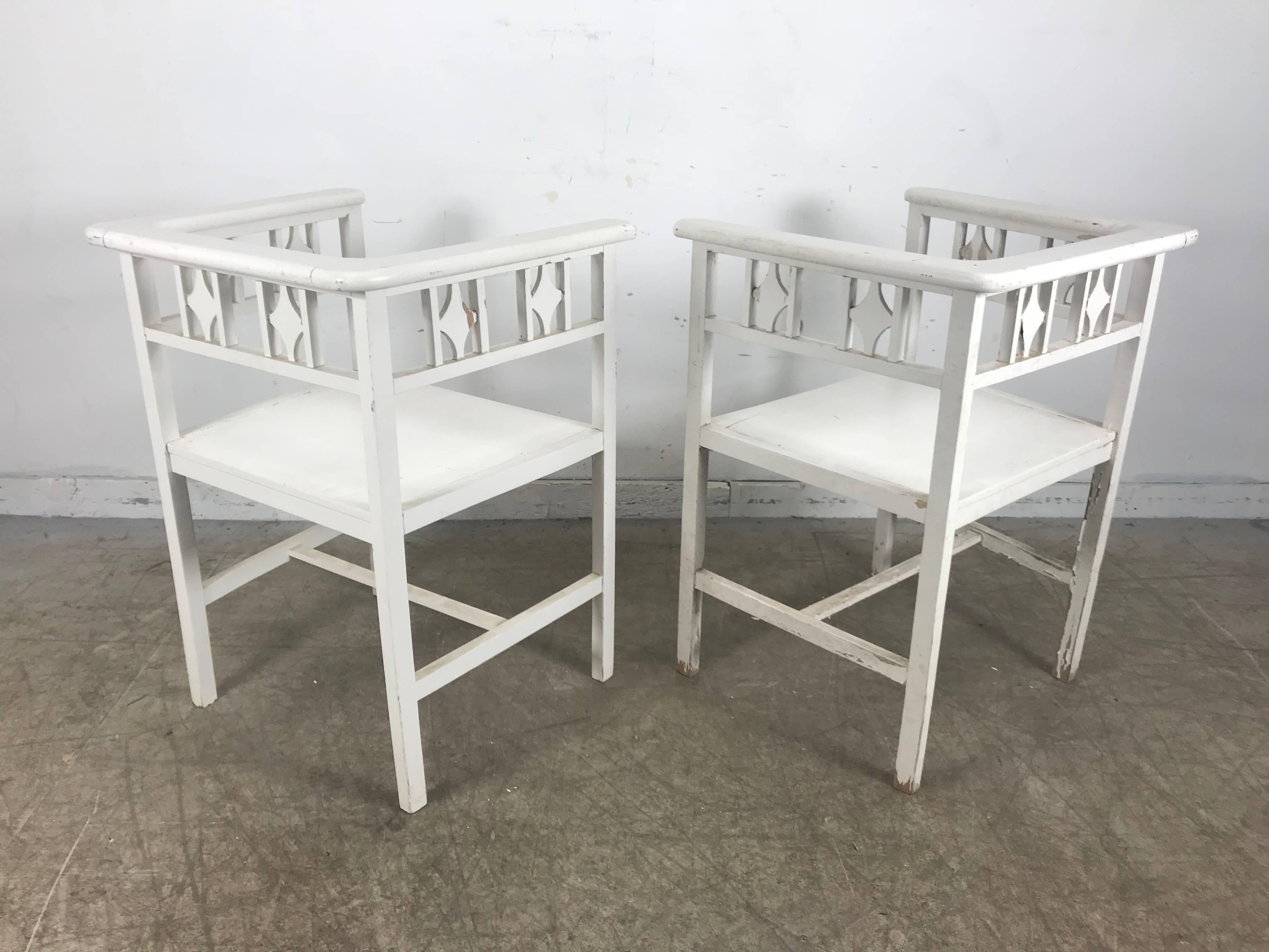 Early 20th Century Pair of White Painted Austrian Cube Chairs in the Manner of Josef Hoffmann For Sale