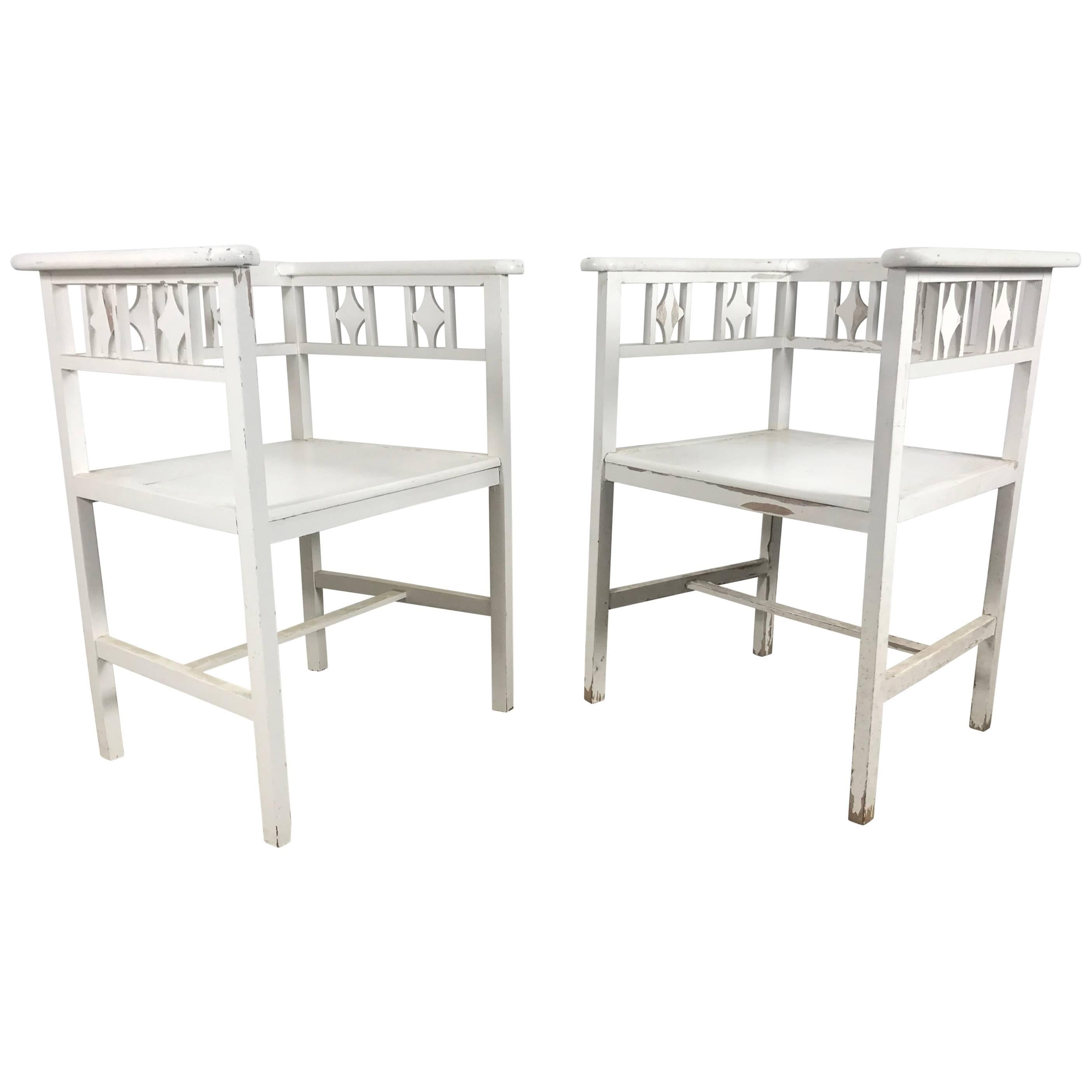 Weiß bemalte österreichische Würfelstühle in der Art von Josef Hoffmann, Paar