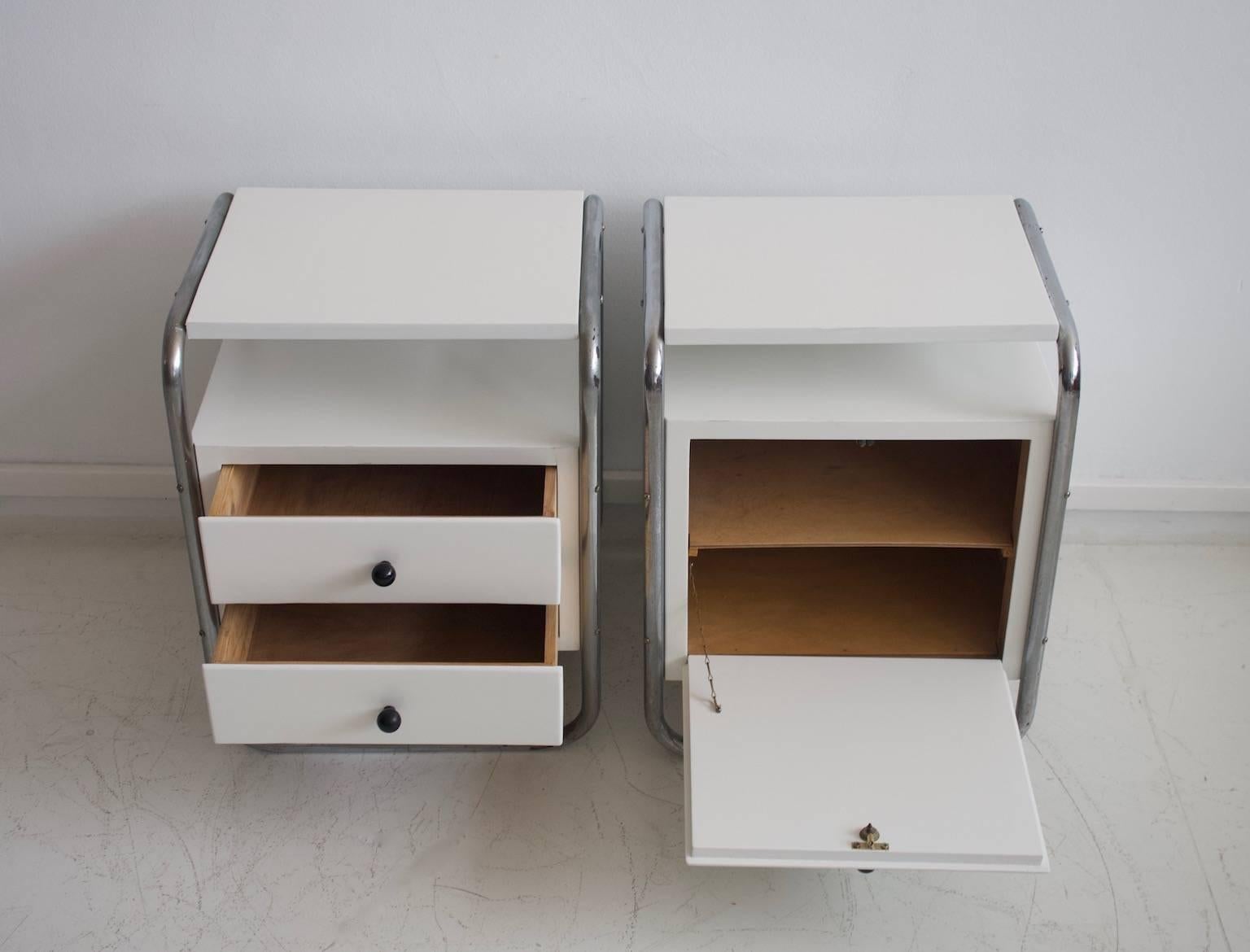 Lacquered Pair of White Painted Side Tables with Tubular Steel Frame