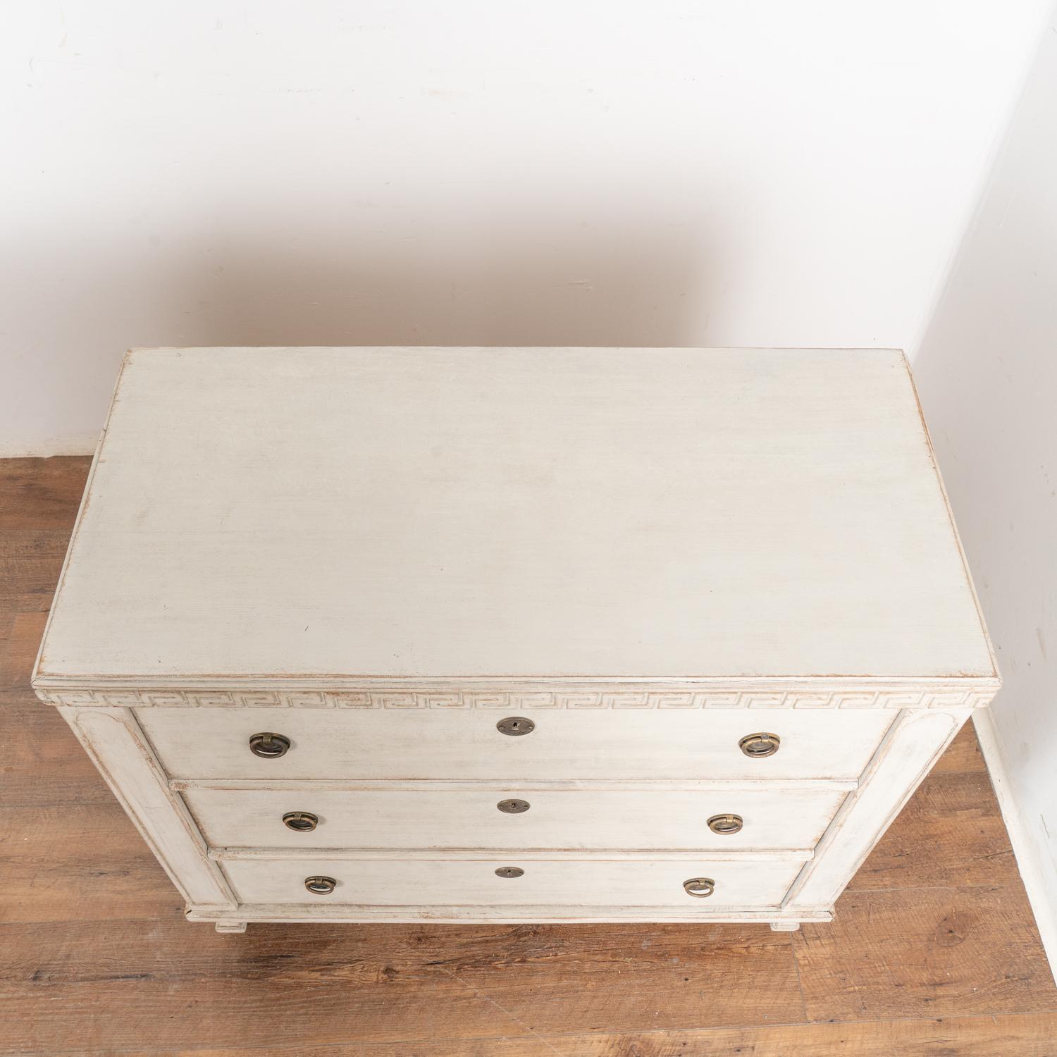 Pine Pair of White Painted Swedish Chest of Drawers, circa 1880 For Sale