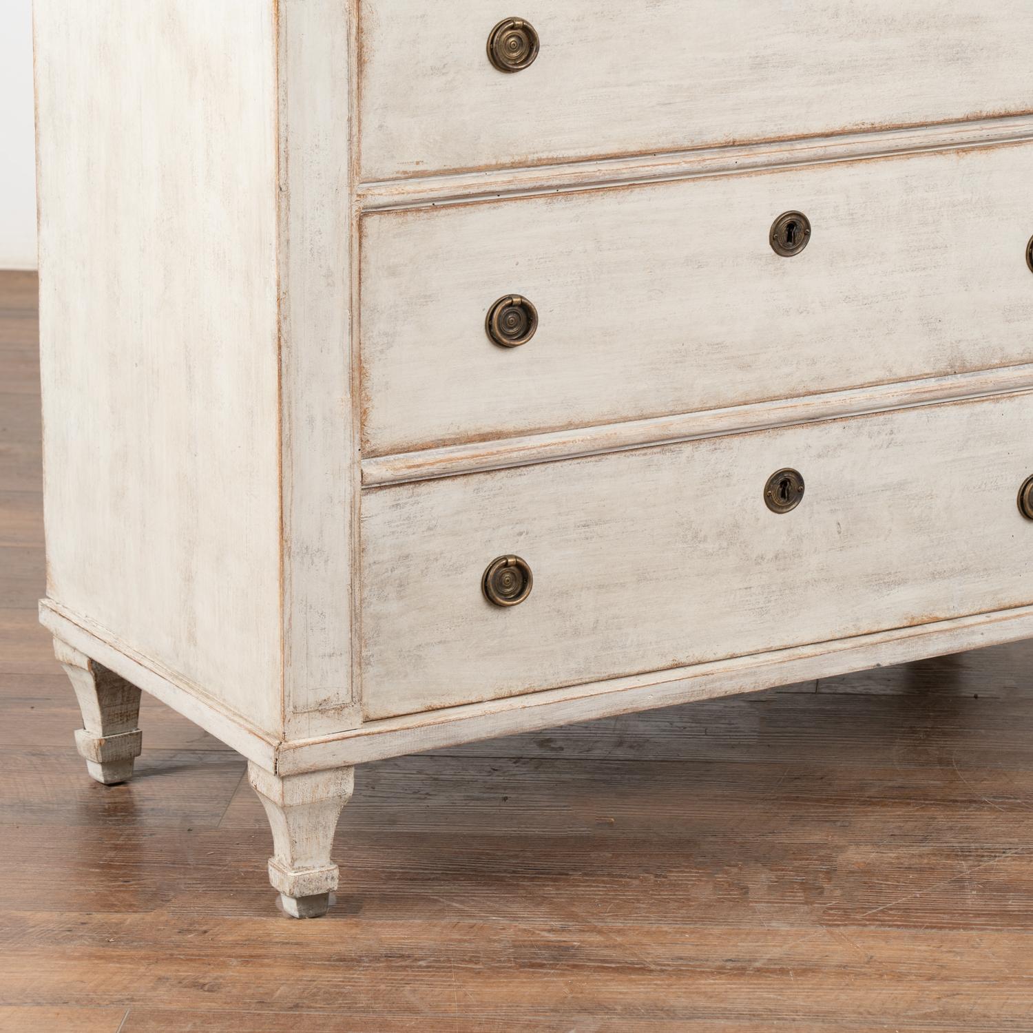Pair of White Painted Swedish Chest of Drawers, circa 1880 For Sale 3