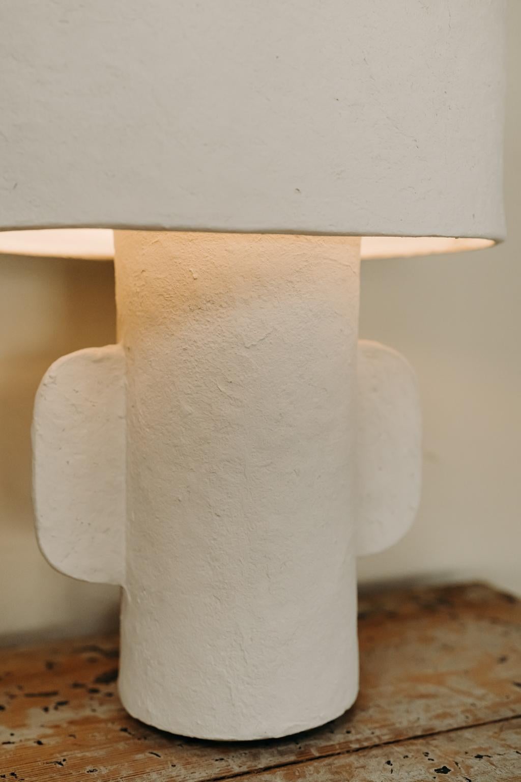 Pair of White Papier Mâché Table Lamps with ovalshaped lampshade 1