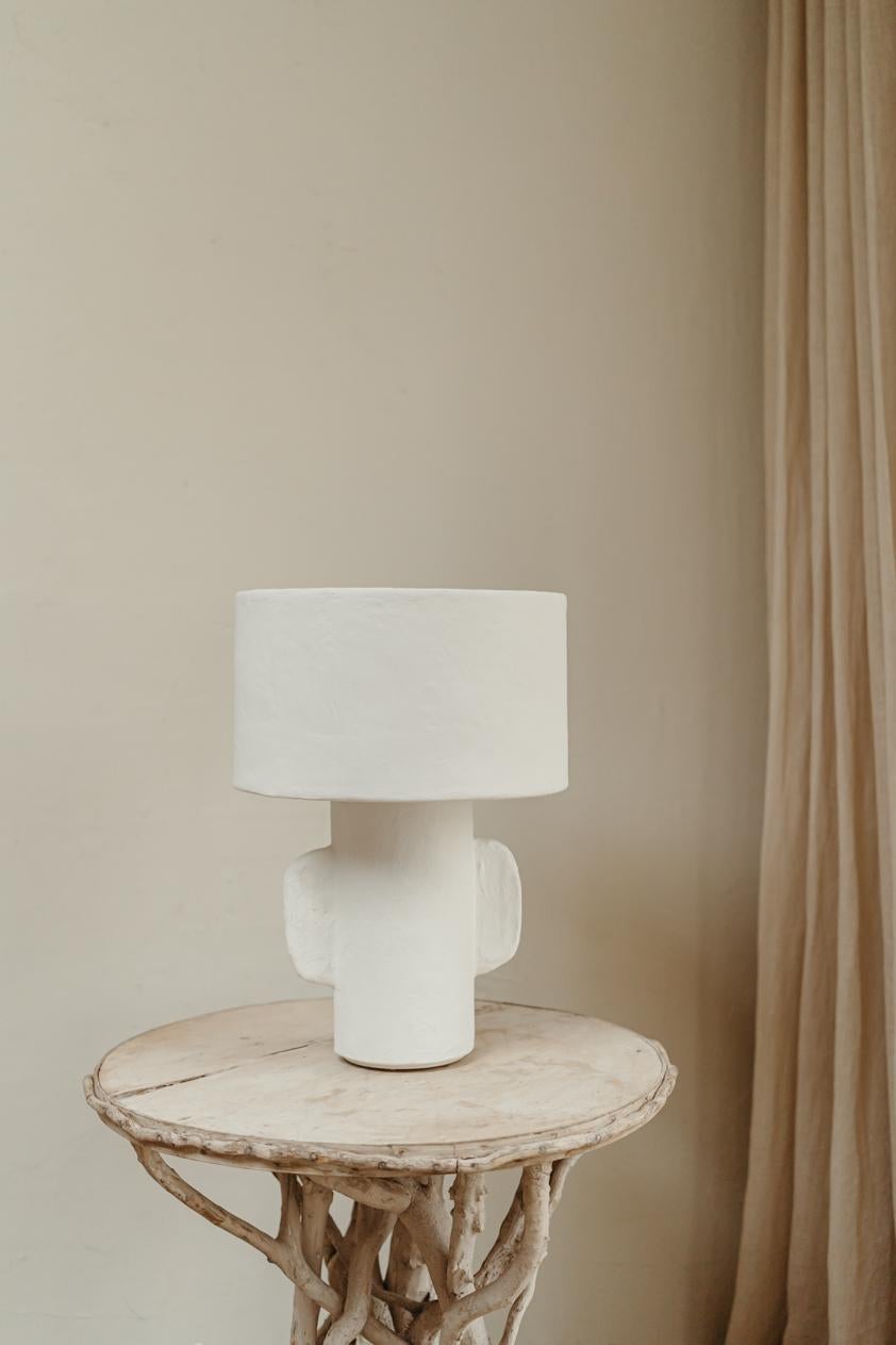 Pair of White Papier Maché Table Lamps, Roundshaped Lampshade 2