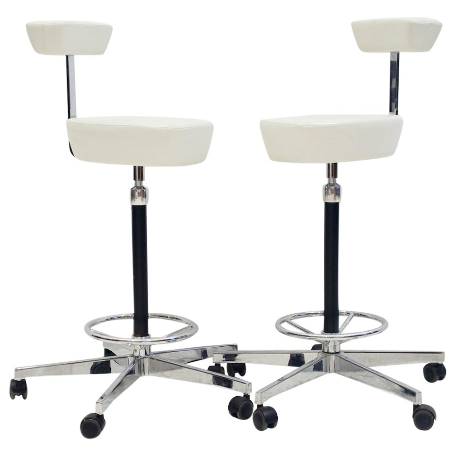 Pareja de sillas Perch blancas de George Nelson para Vitra