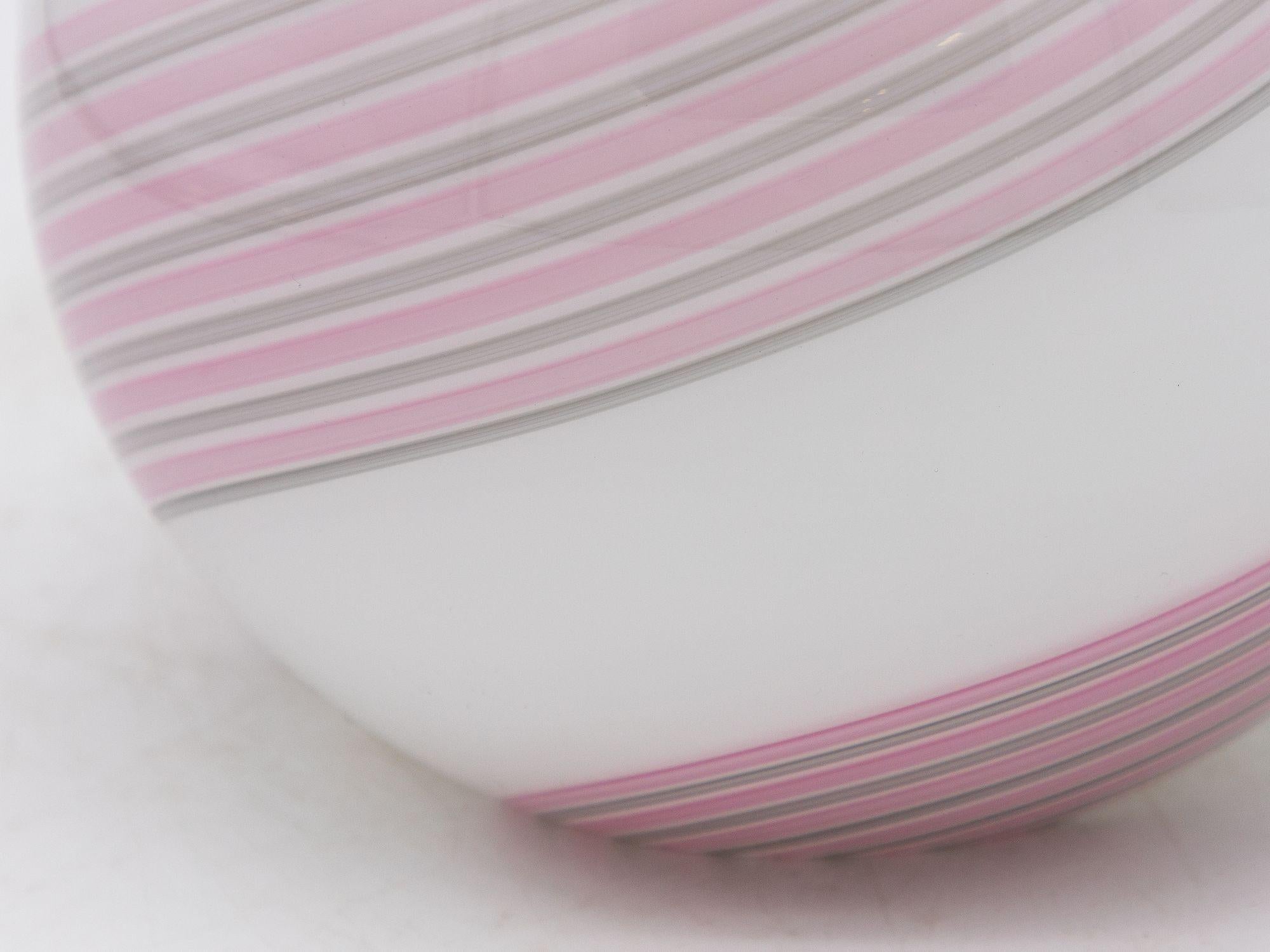 Pair of White, Pink, and Gray Swirl Murano Glass Lamps, Italy 2010s In Good Condition For Sale In South Salem, NY