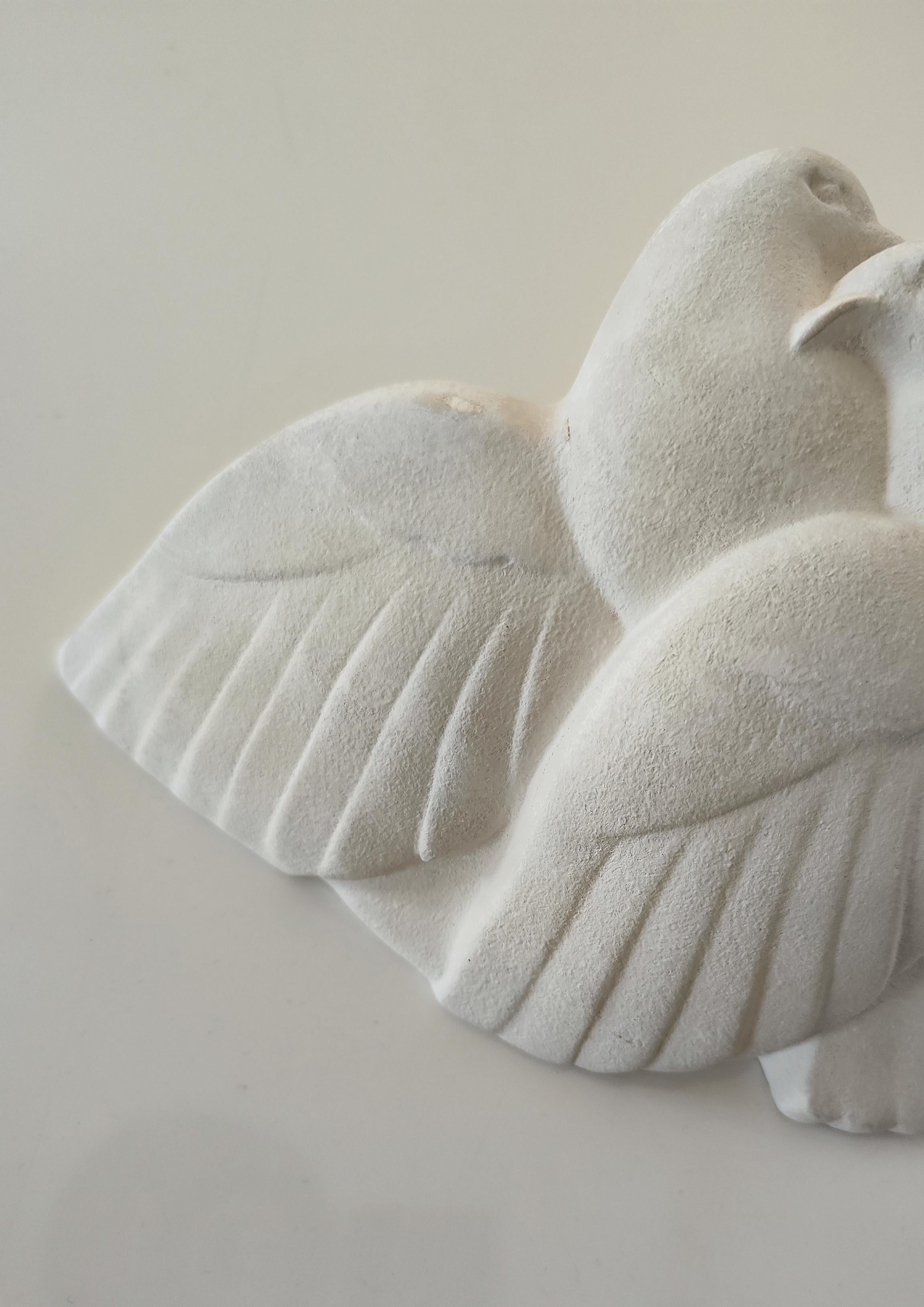 Pair of white Plaster Dove Sconces wall lamps, France 30s Adnet or Serge Roche  For Sale 2