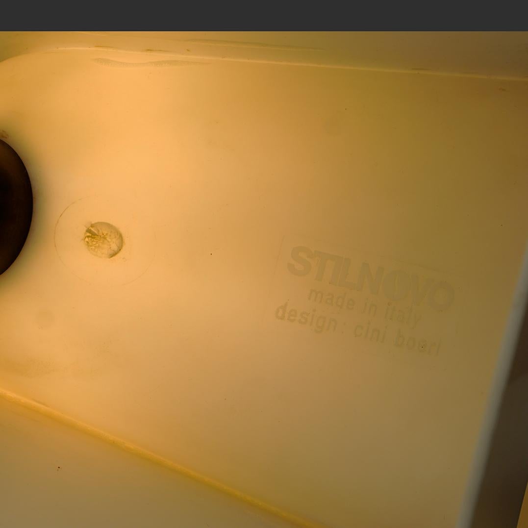 Paire de lampes de bureau en plastique blanc de Cini Boeri pour Stilnovo, Italie en vente 4