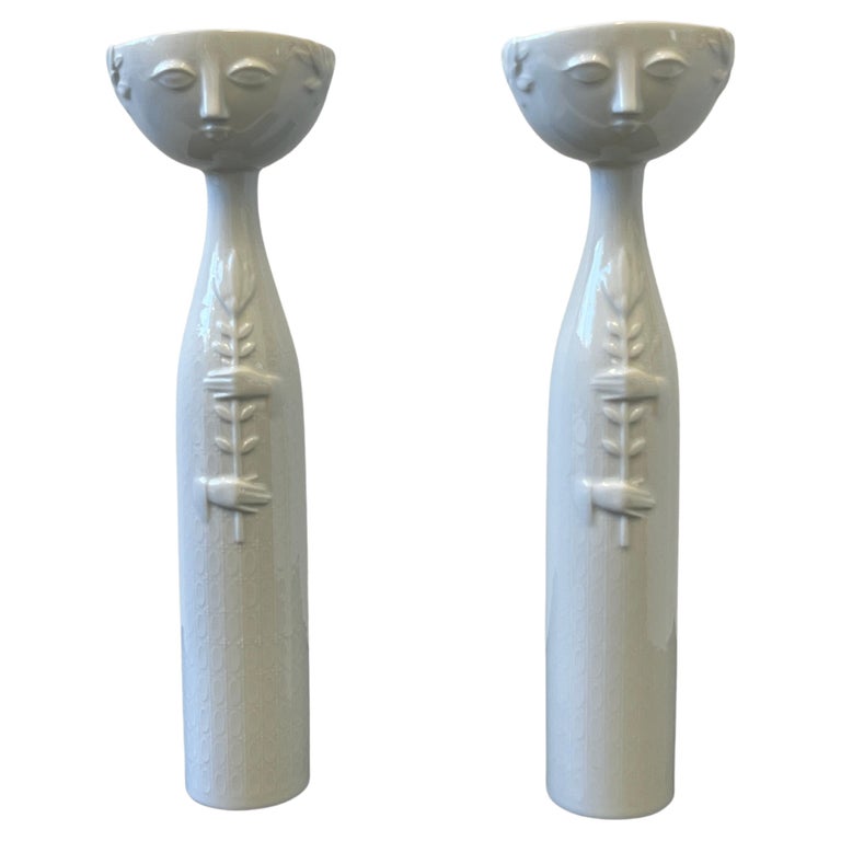 Paar Eva-Kerzenhalter aus weißem Porzellan von Bijorn Wiinblad für Rosenthal  im Angebot bei 1stDibs
