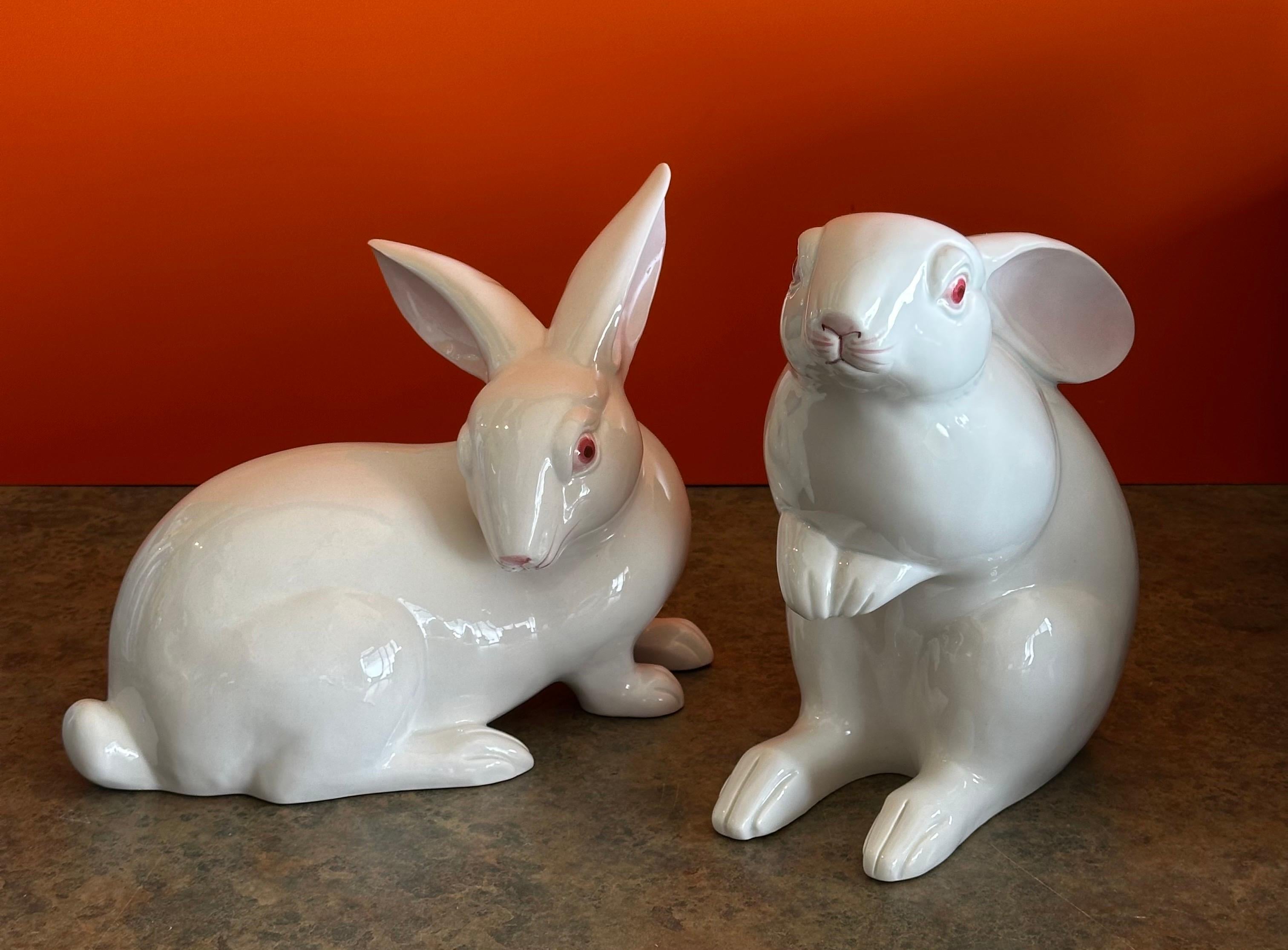 Coppia di conigli in porcellana bianca di Fitz and Floyd in vendita 1