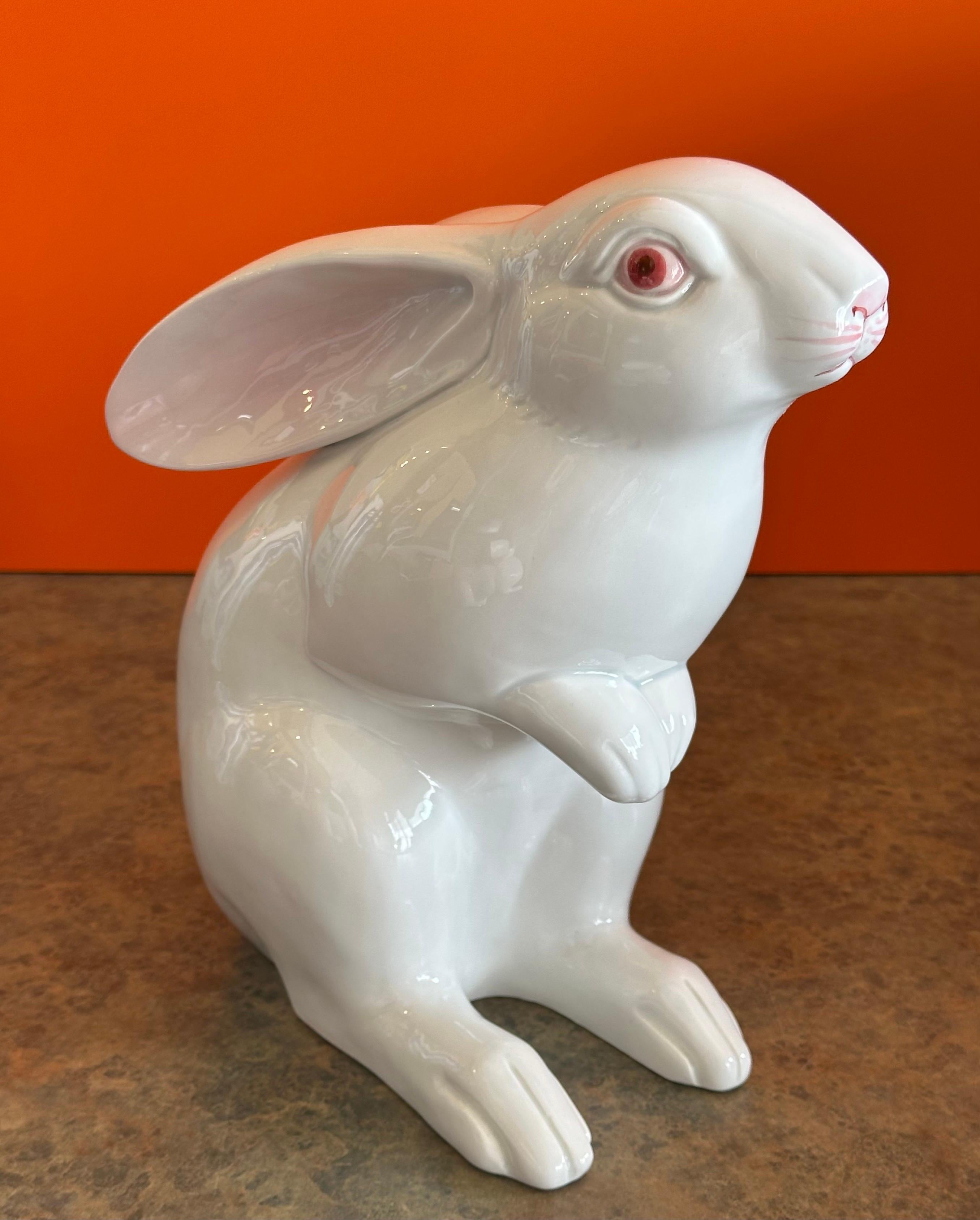 Coppia di conigli in porcellana bianca di Fitz and Floyd in vendita 3