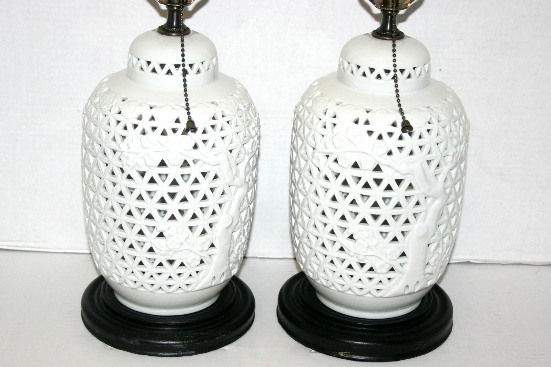 Chinese Pair of White Porcelain Table Lamps For Sale