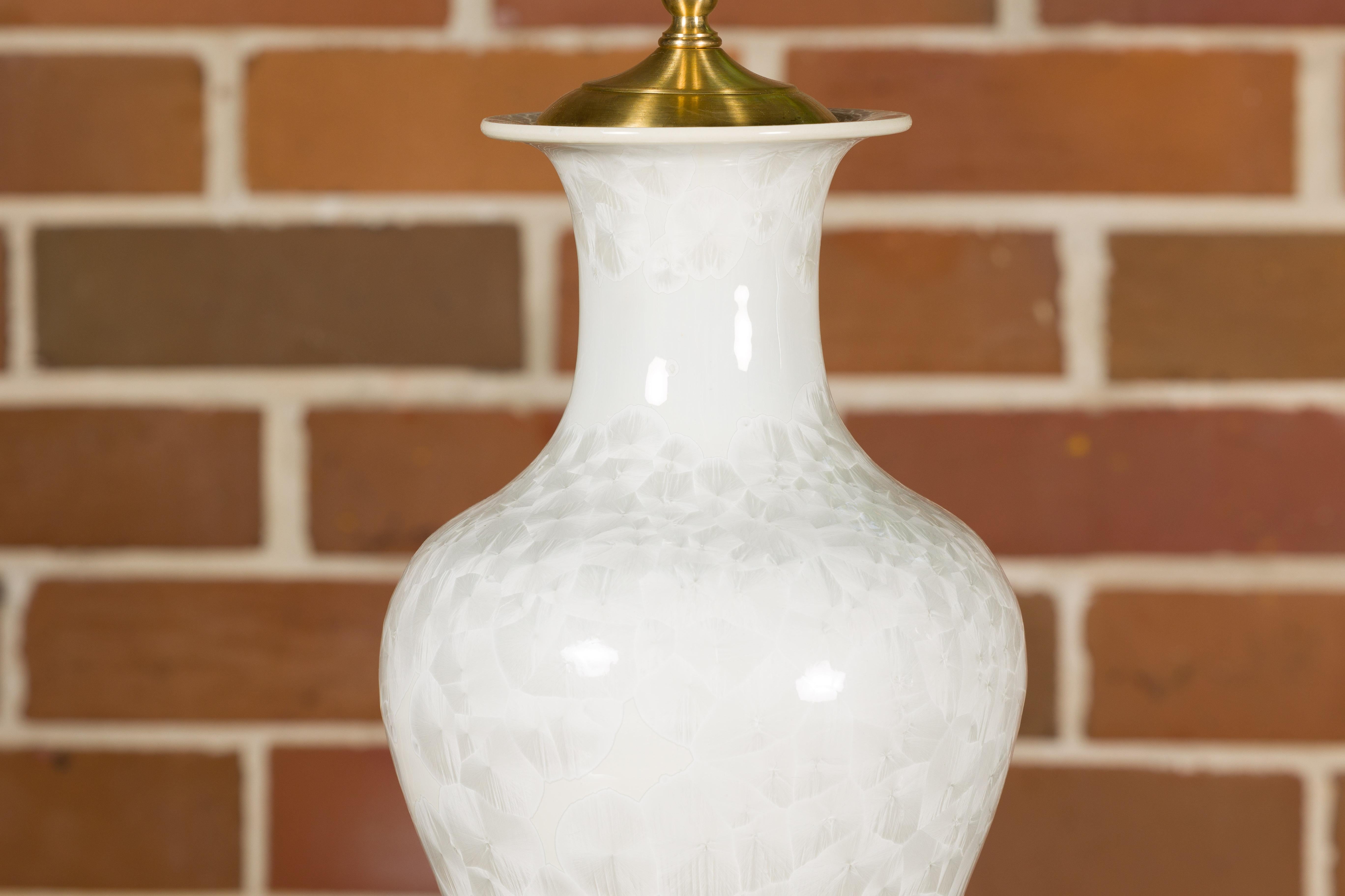 Pair of White Porcelain Vase Table Lamps on Lucite Bases with Textured Décor For Sale 3