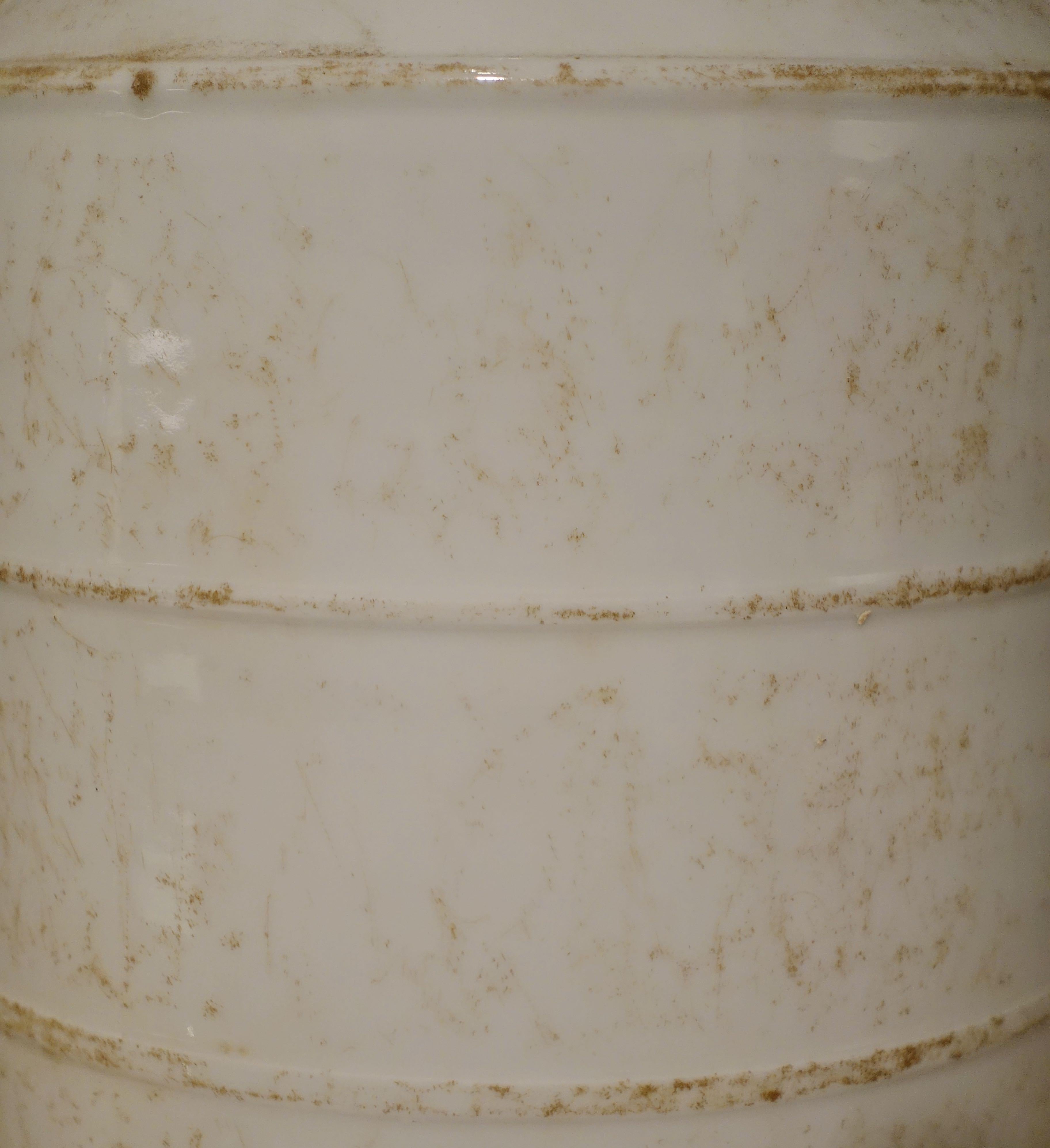 Pair of White Ribbed Round Jars with Lids, China, Contemporary In New Condition For Sale In New York, NY