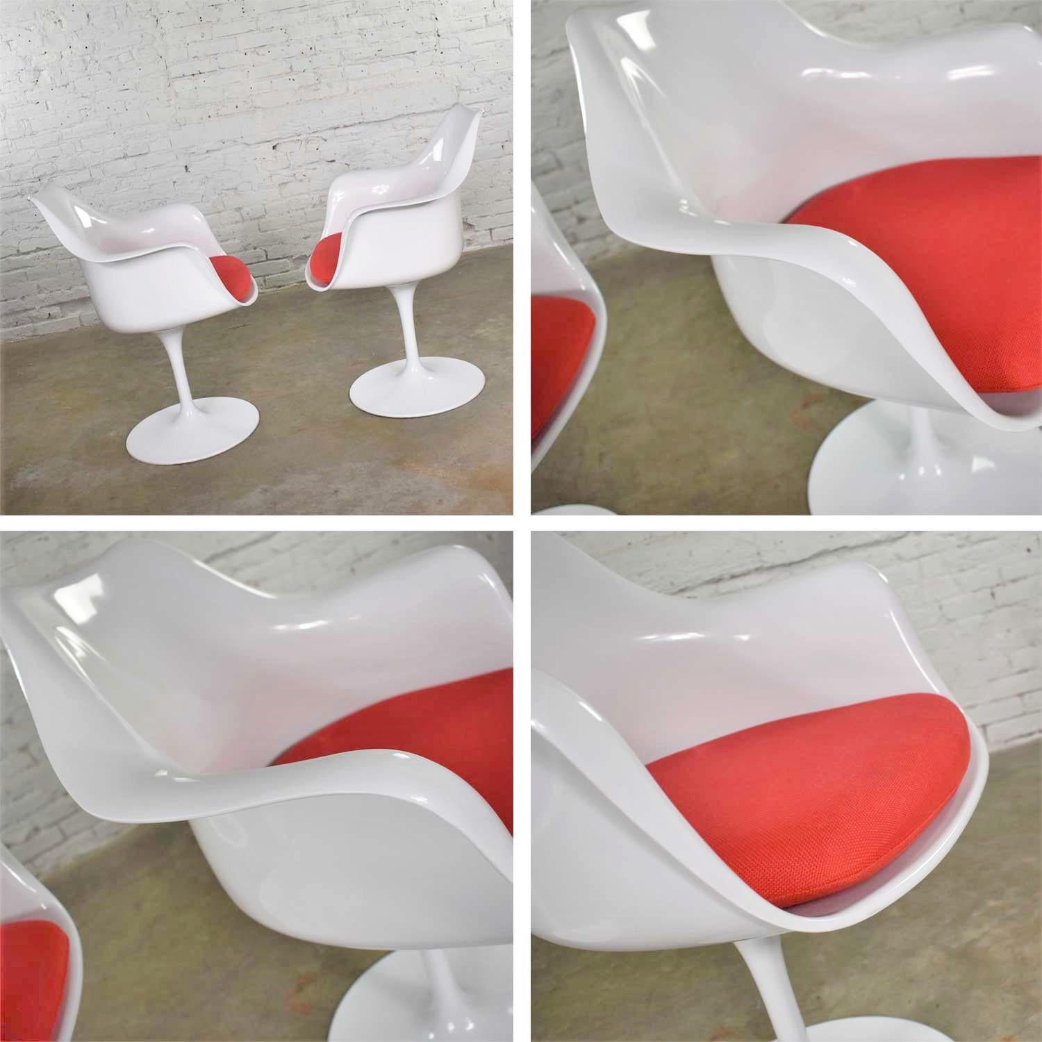Pair of White Saarinen Style Tulip Swivel Chairs with Red Cushions 6