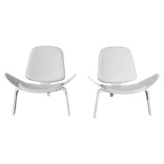 Pair of White Shell Chairs in the Style of Hans Wegner