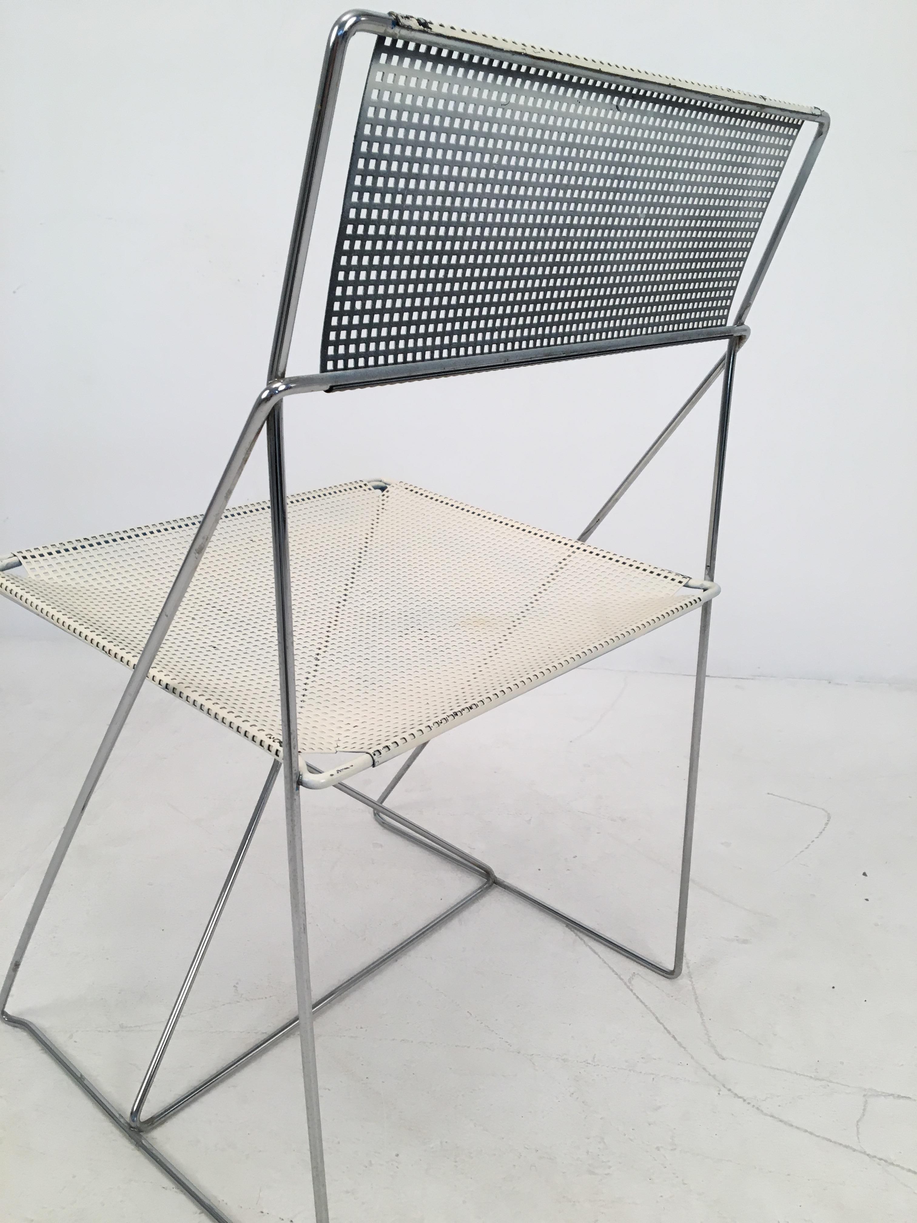 White Stacking X-Line Chairs by N. Jørgen Haugesen for Hybodan, Pair, circa 1970 For Sale 1