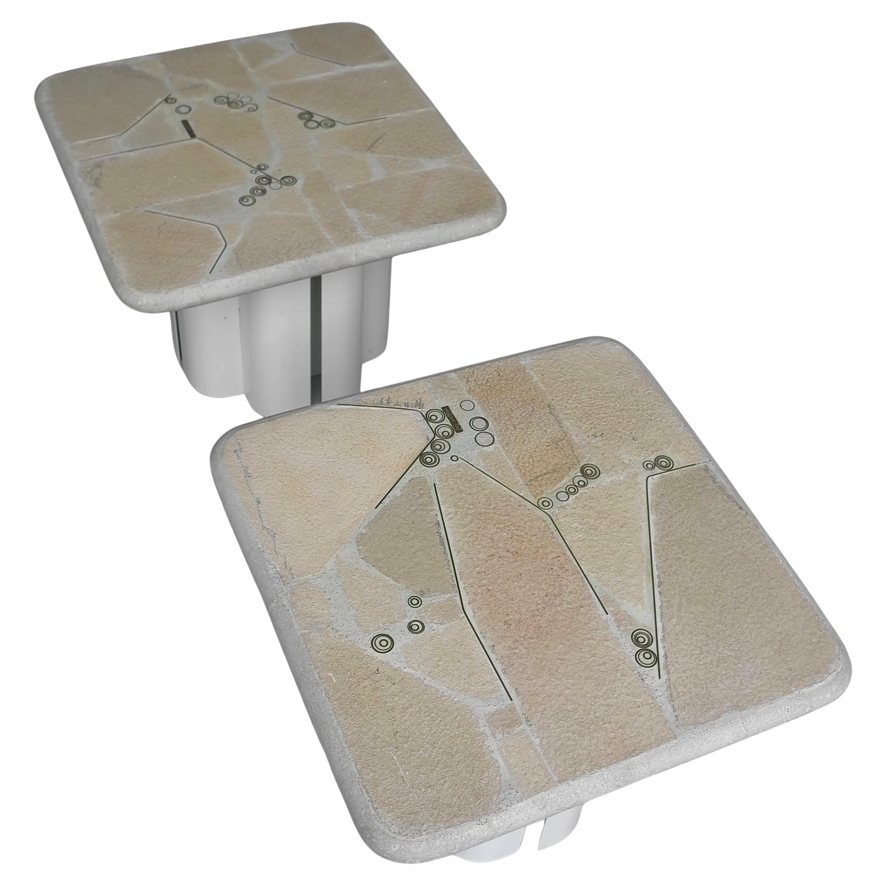 Paire de tables basses d'art en pierre et béton blanc par Marcus Kingma Milieu du siècle dernier en vente