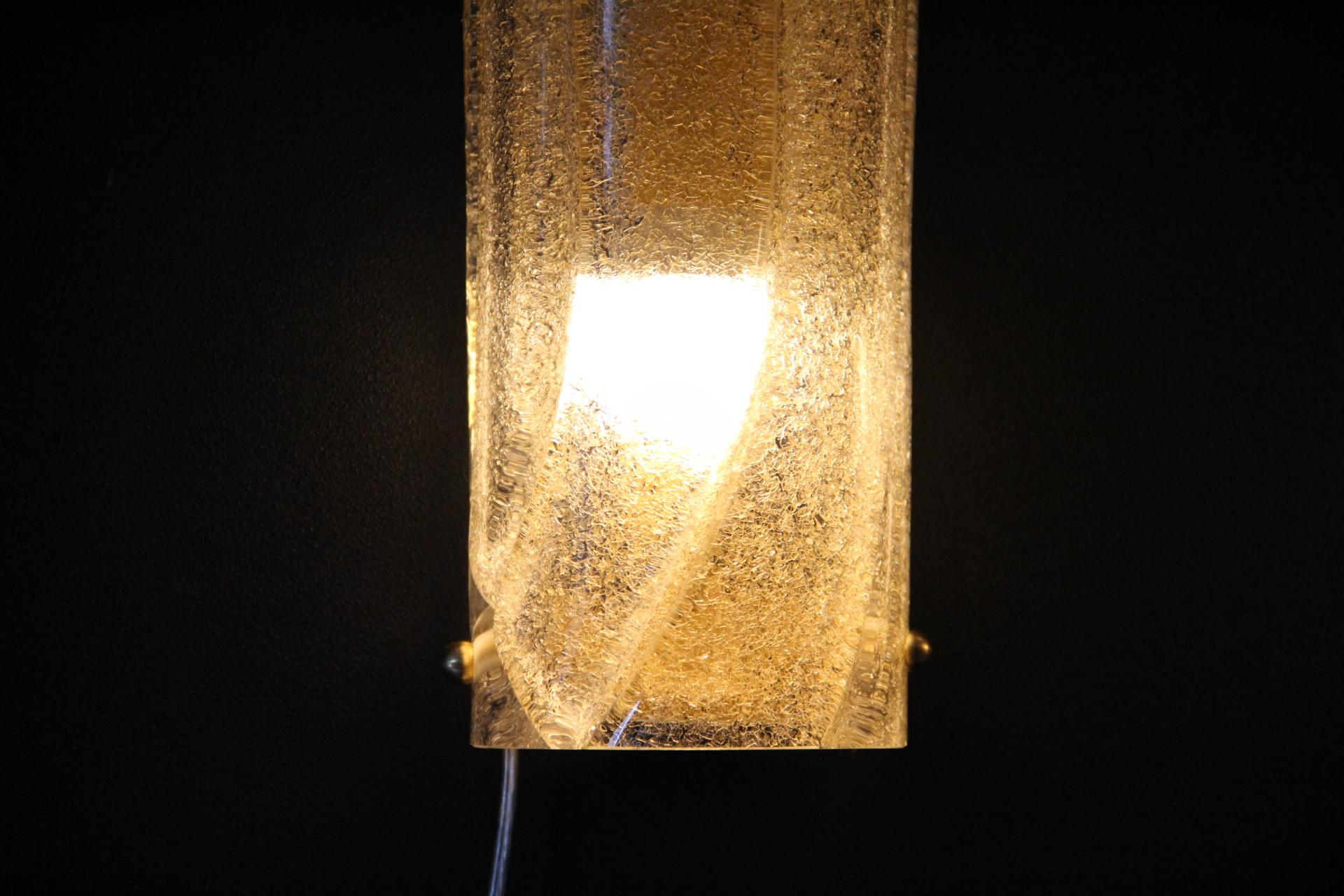 Pareja de Apliques de Cristal de Murano Blanco Texturado, Estilo Mazzega Siglo XXI y contemporáneo en venta