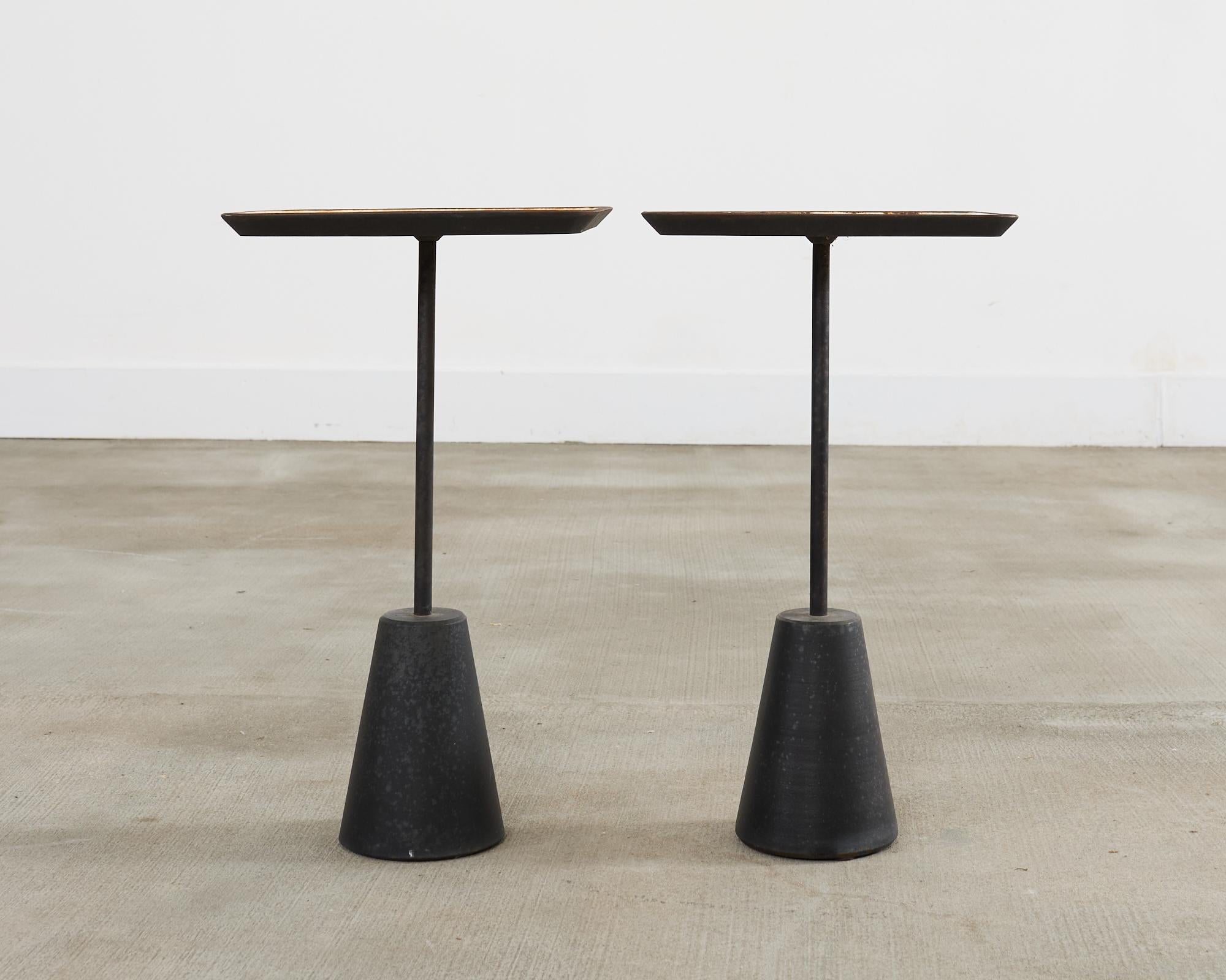 Pareja de mesas blancas para bebidas Tom Dixon Spot en venta 11