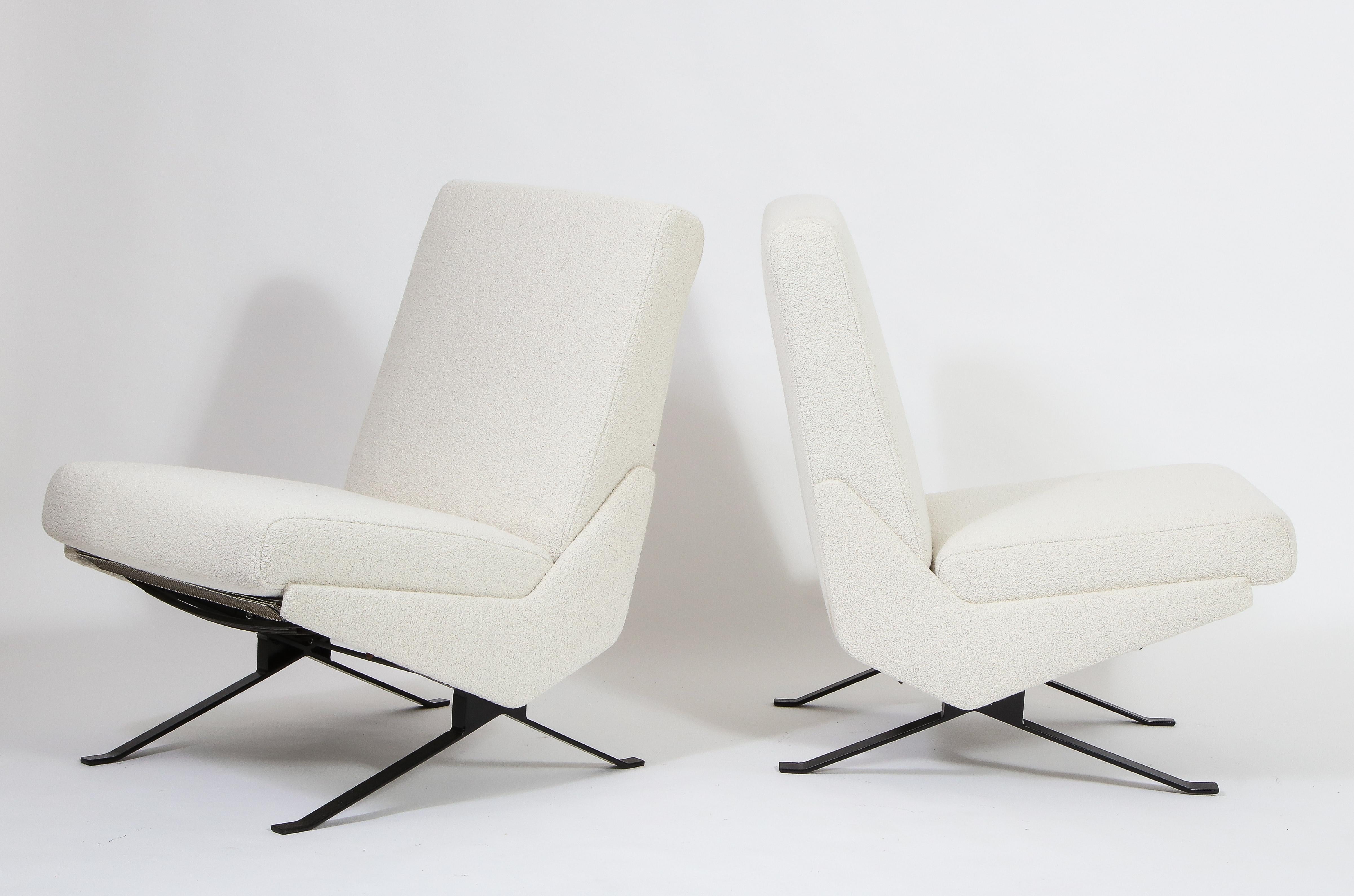 Upholstery Pair of White Troika Slipper Chairs by Pierre Guariche for Airborne, France 1960