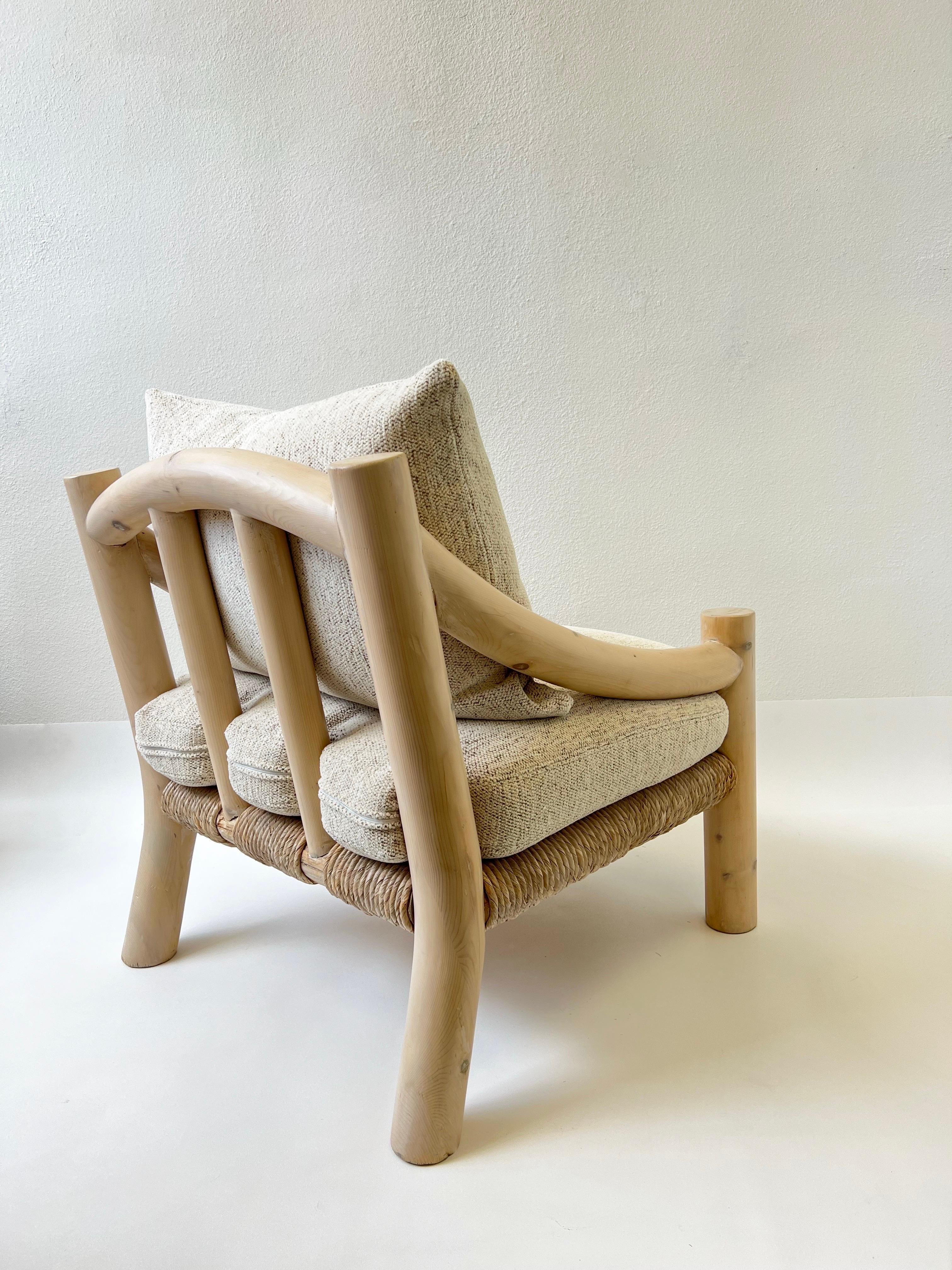 Paire de fauteuils de salon blanchis à la chaise par Michael Taylor Bon état - En vente à Palm Springs, CA