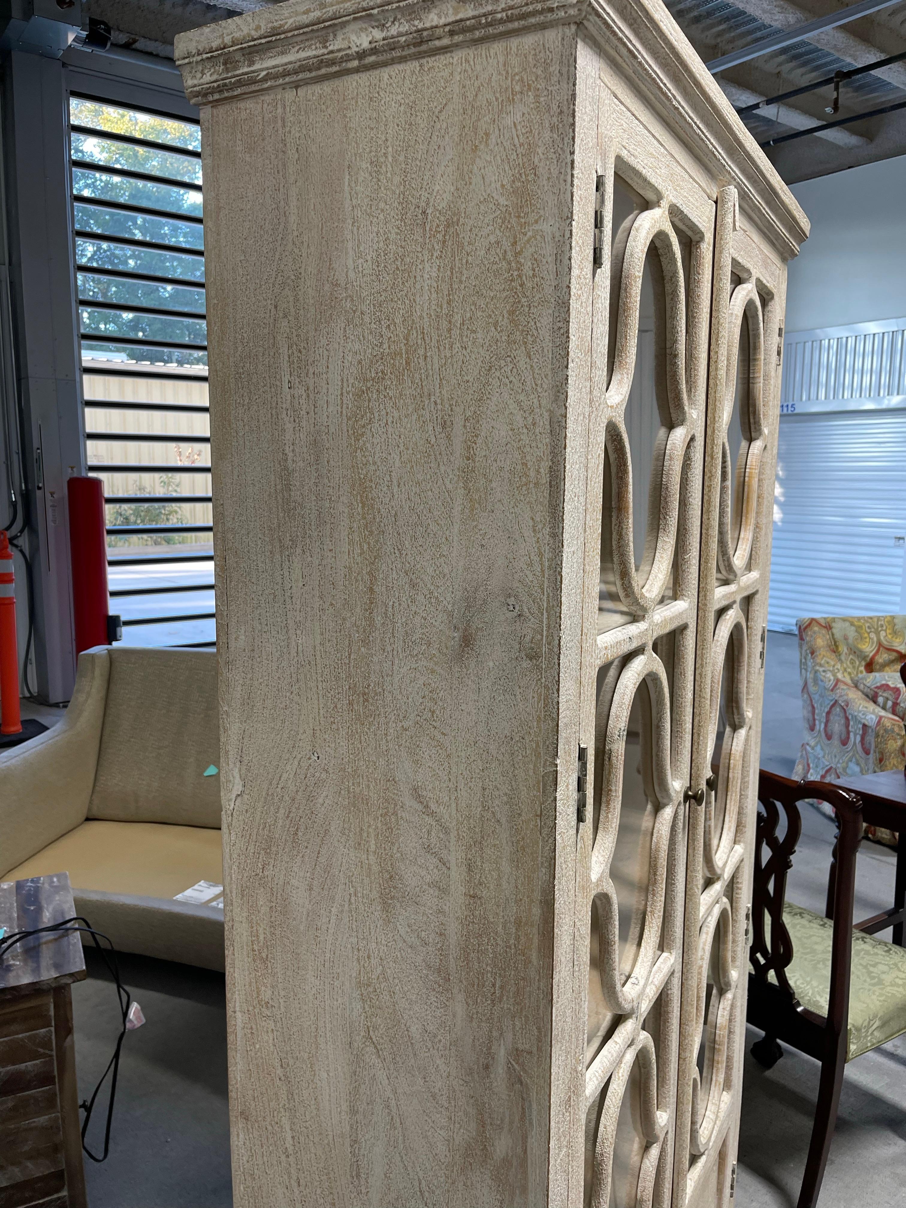Wood Pair of White Washed Three-Shelves Bookcase with Glass Doors, 21st Century For Sale