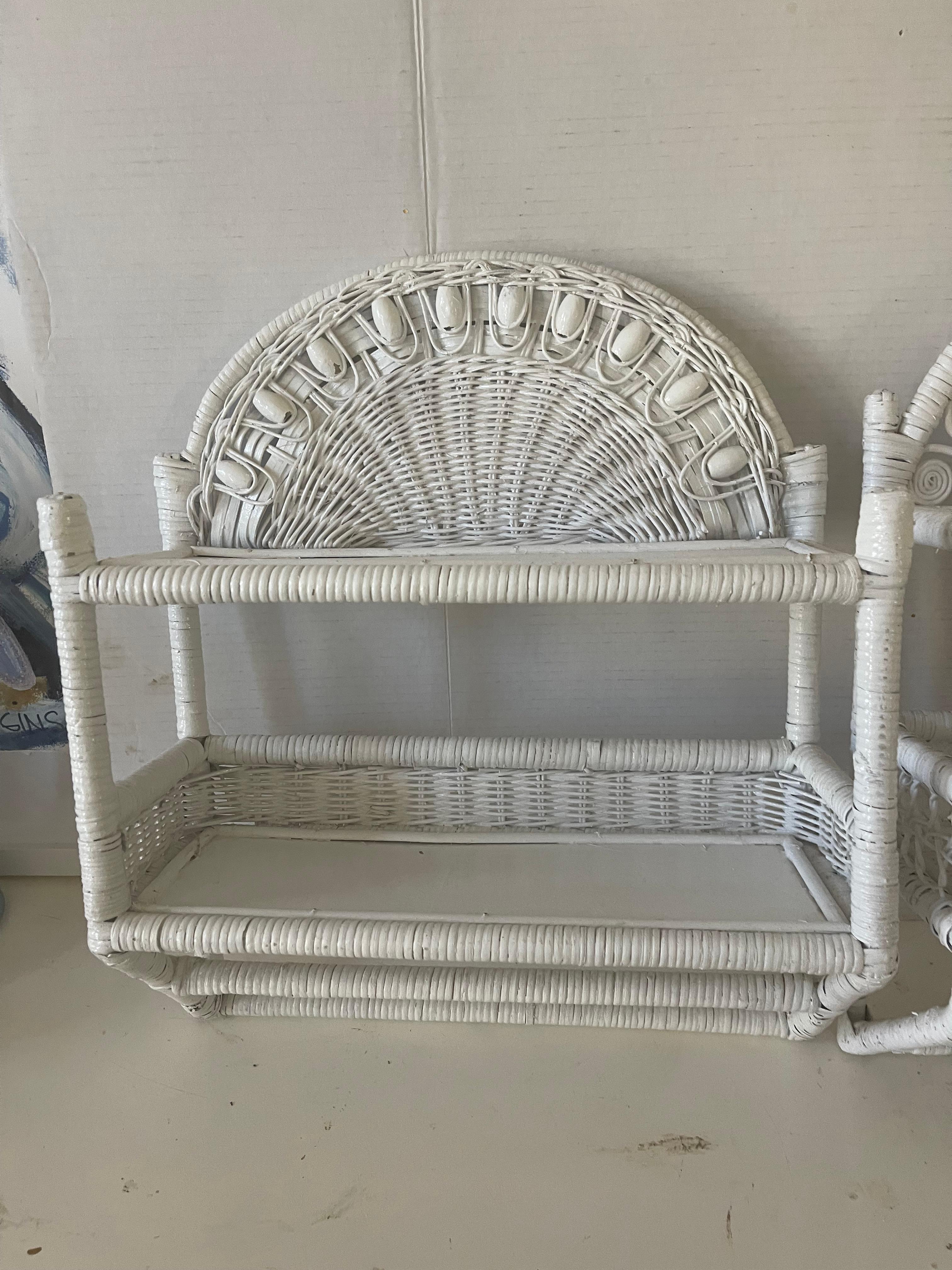Pair of White Wicker Bathroom Shelves In Good Condition For Sale In Boca Raton, FL
