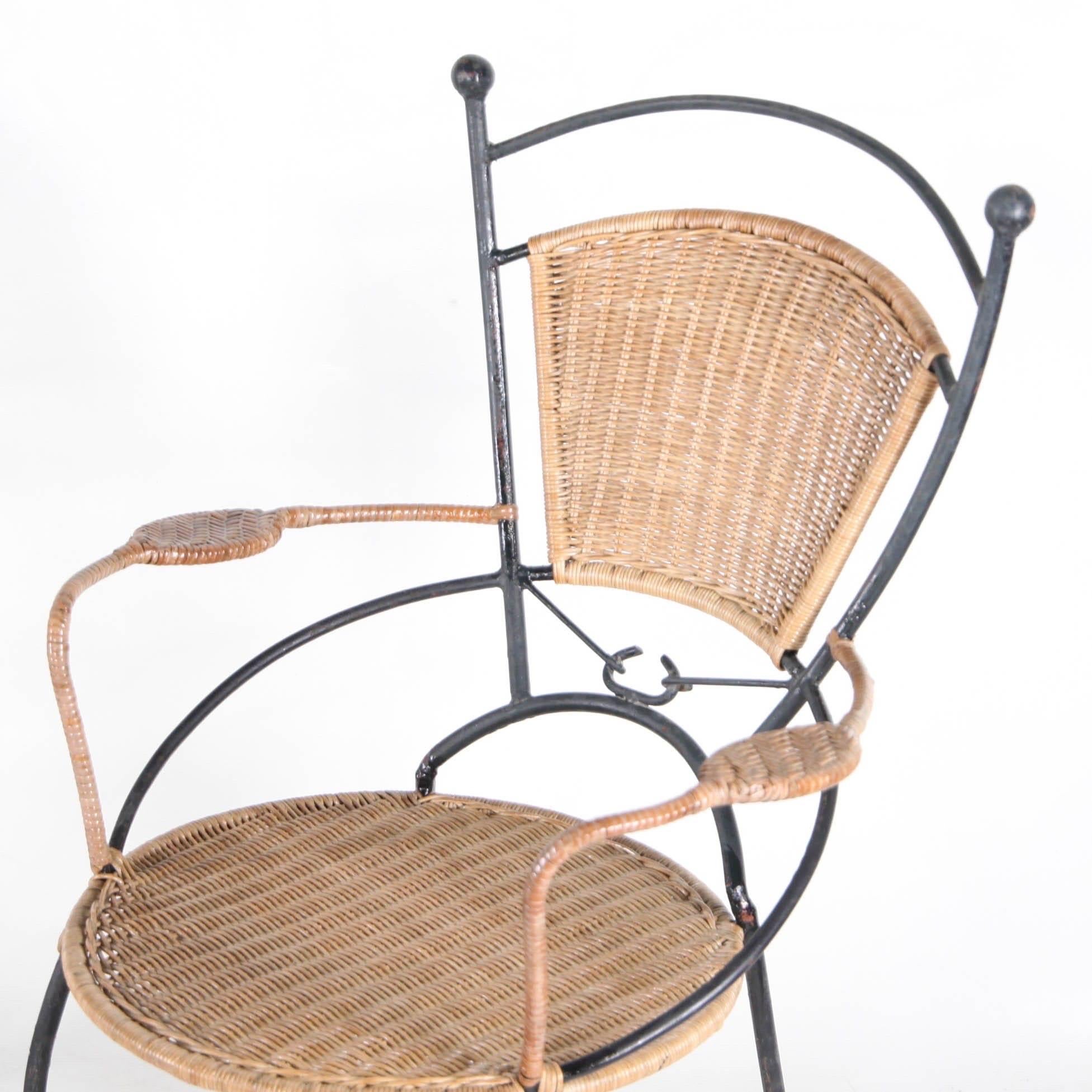 Paire de fauteuils en osier et en fer Bon état - En vente à Isle Sur Sorgue, FR