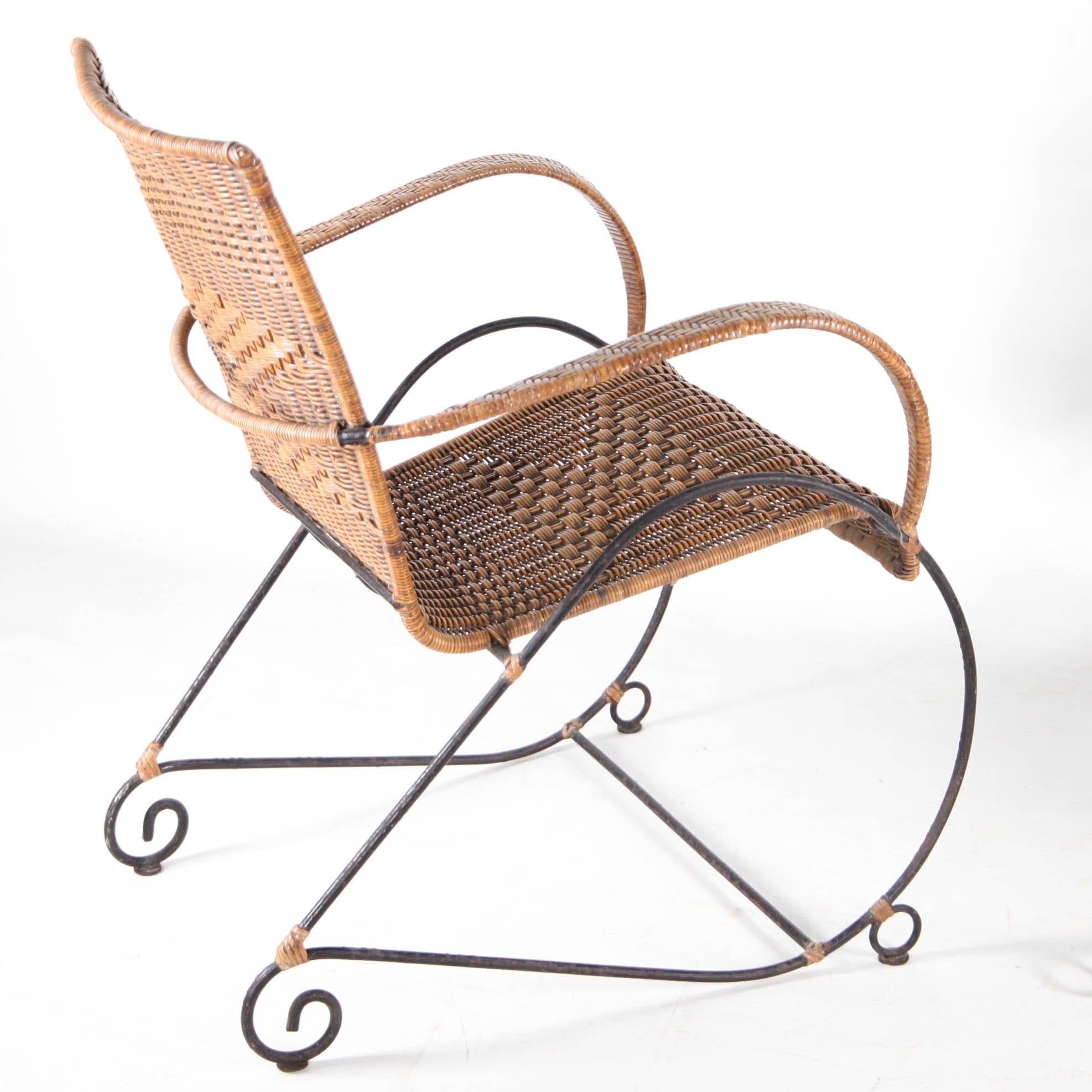 Pair of wicker and iron armchairs In Good Condition For Sale In Isle Sur Sorgue, FR