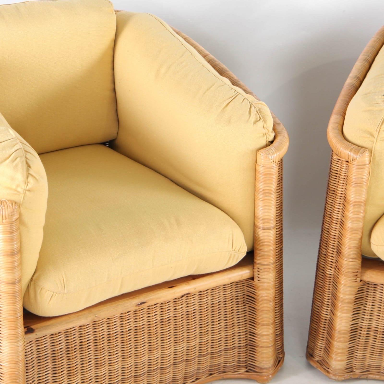 Fine XX secolo Coppia di sedie bergere in vimini in vendita