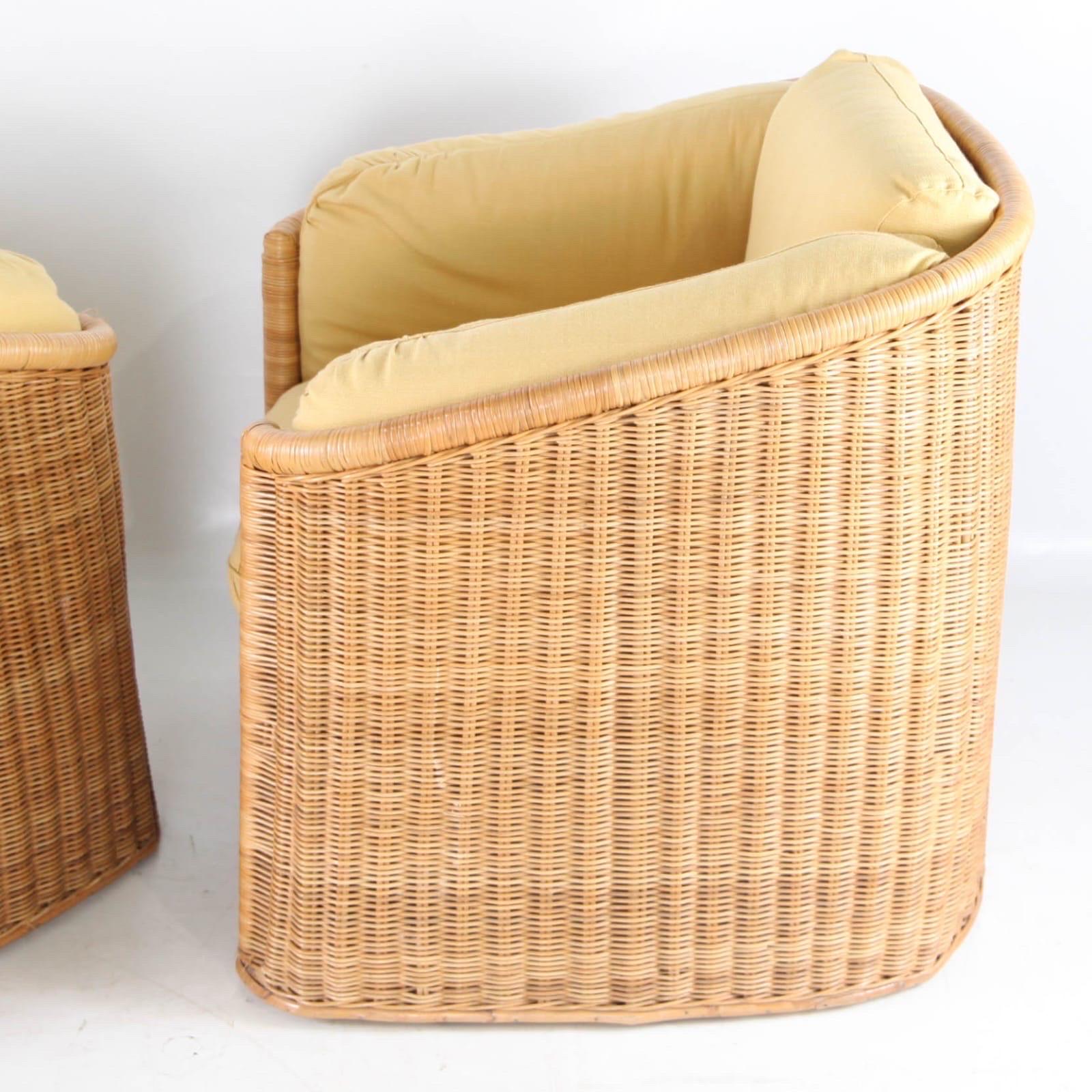 Coppia di sedie bergere in vimini in vendita 4