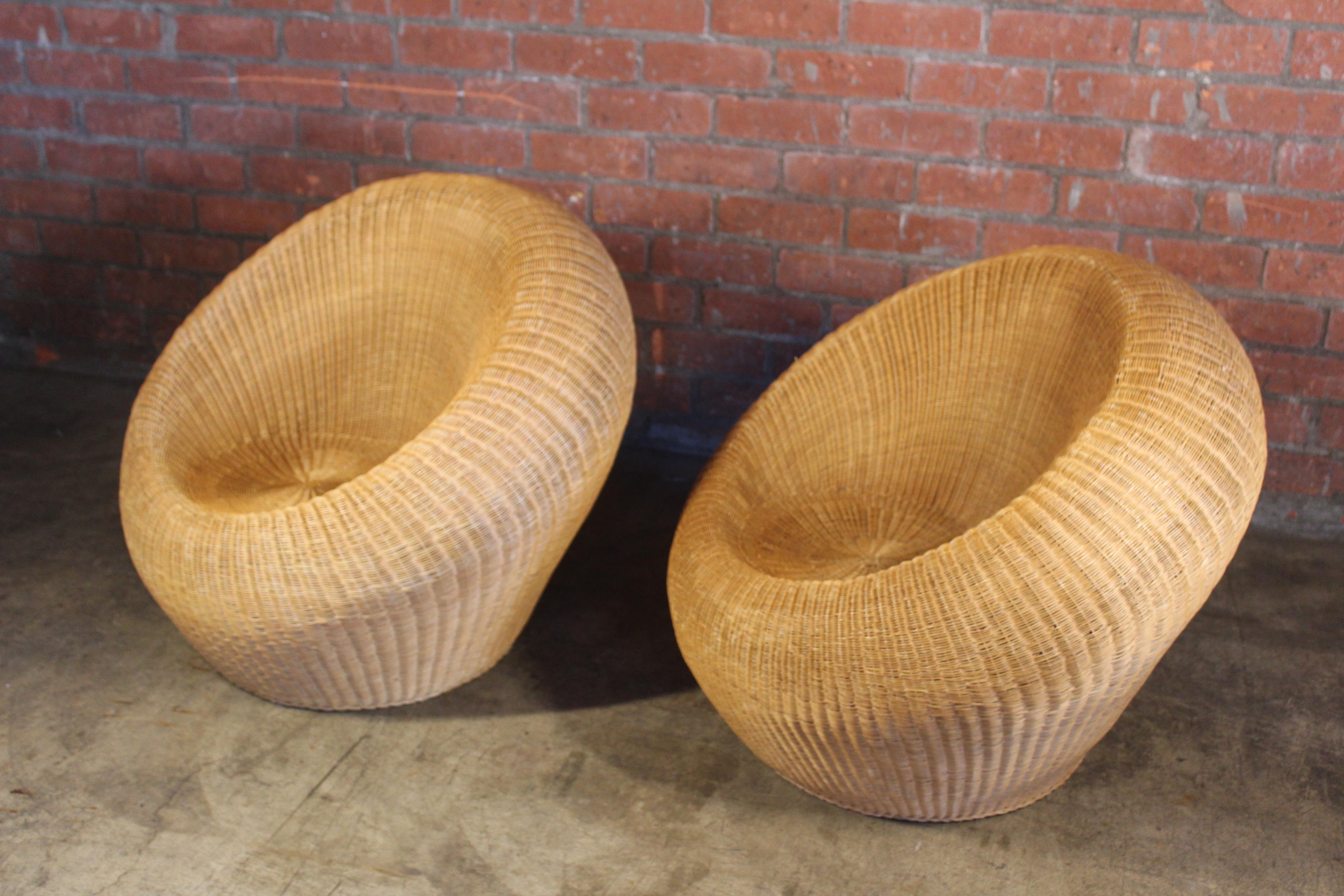 Pair of Wicker Chairs by Isamu Kenmochi, Japan, 1970s For Sale at