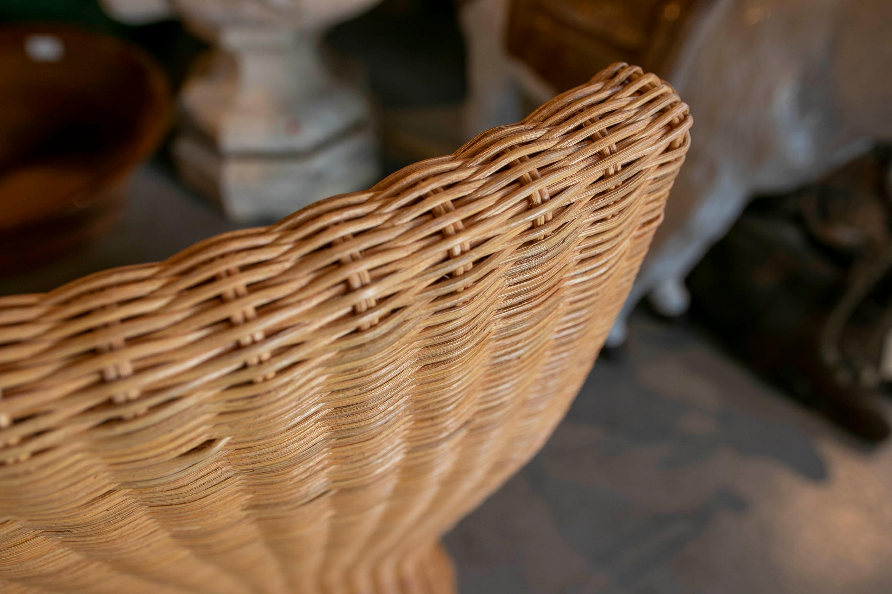 Pair of Wicker Chairs with Wavy Shapes and White Cushions 11