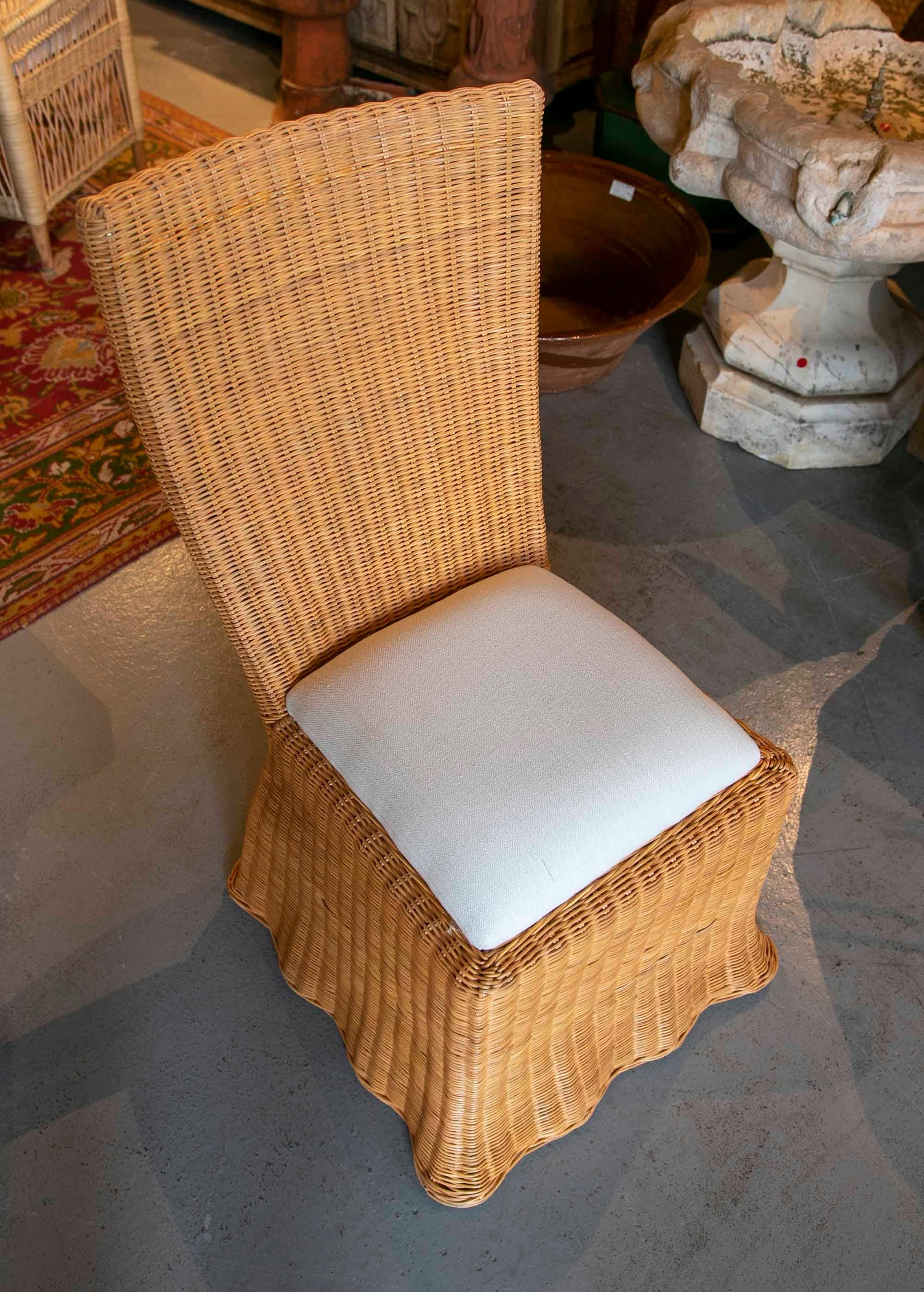 Pair of Wicker Chairs with Wavy Shapes and White Cushions 4