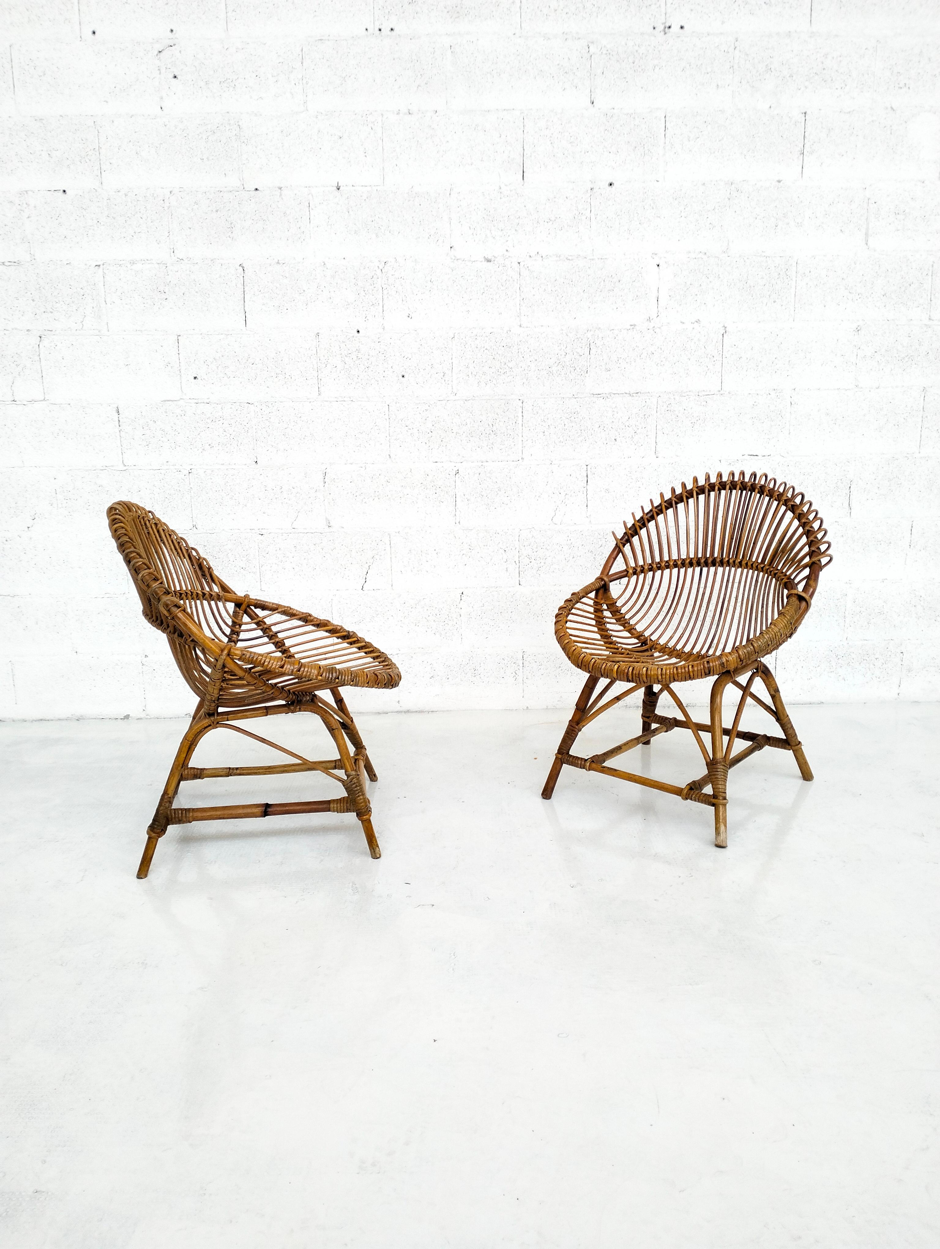 Mid-Century Modern Pair of wicker egg chairs by Bonacina 1960s