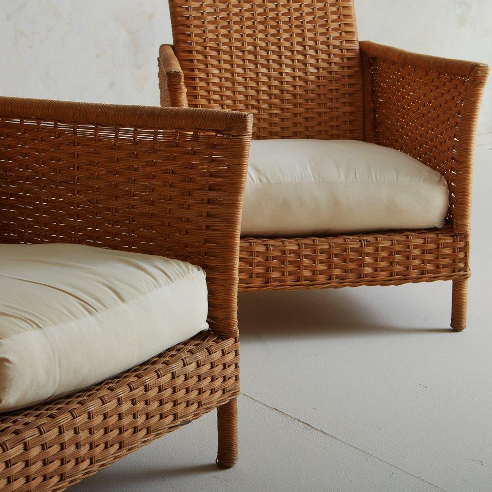 Mid-Century Modern Pair of Wicker Lounge Chairs with Cushion, France, 1970s