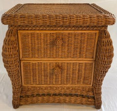 Paire de commodes en osier/rotin, tables de nuit de style Hollywood Regency