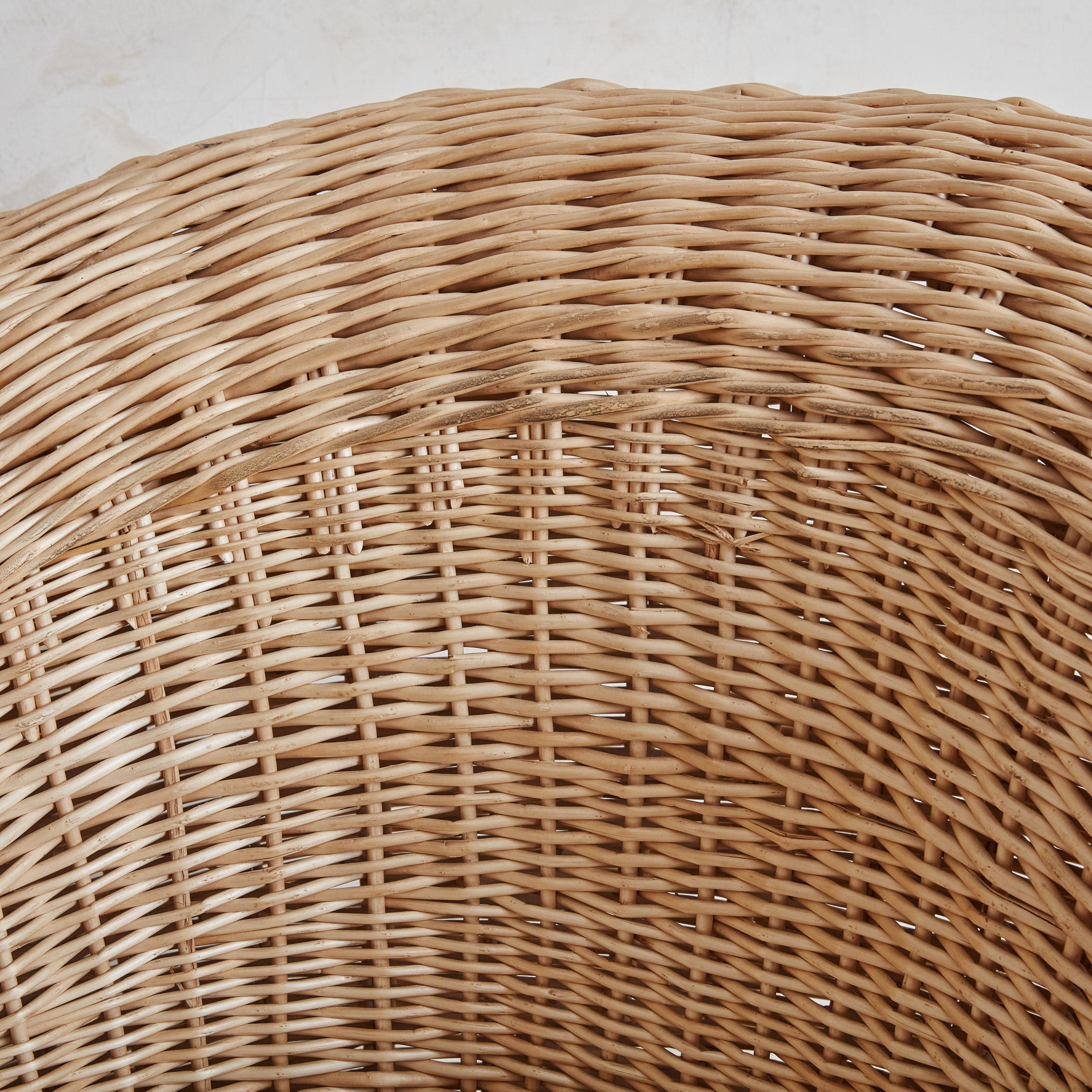 Pair of Wicker Rounded Lounge Chairs in the Style of Isamu Kenmochi, Japan 1970s 3
