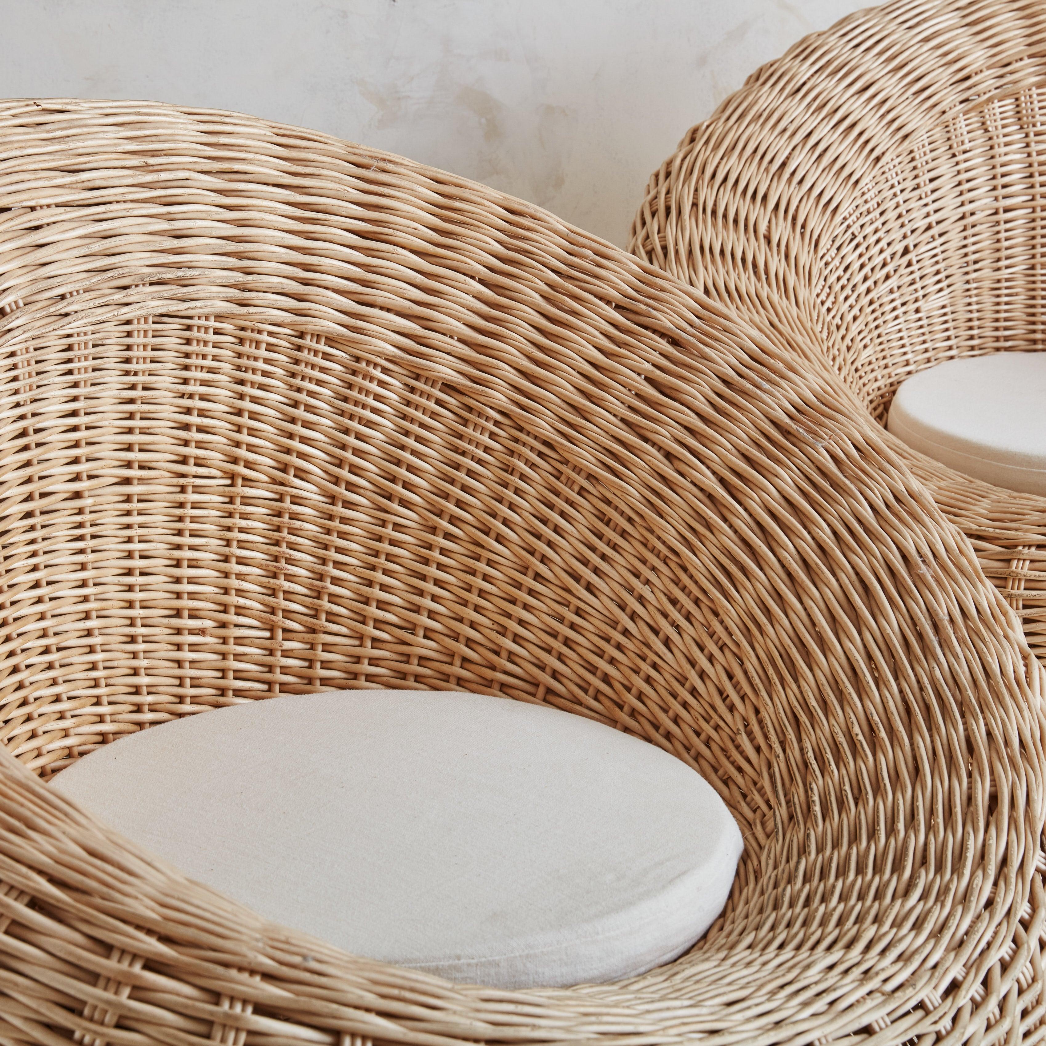 Modern Pair of Wicker Rounded Lounge Chairs in the Style of Isamu Kenmochi, Japan 1970s